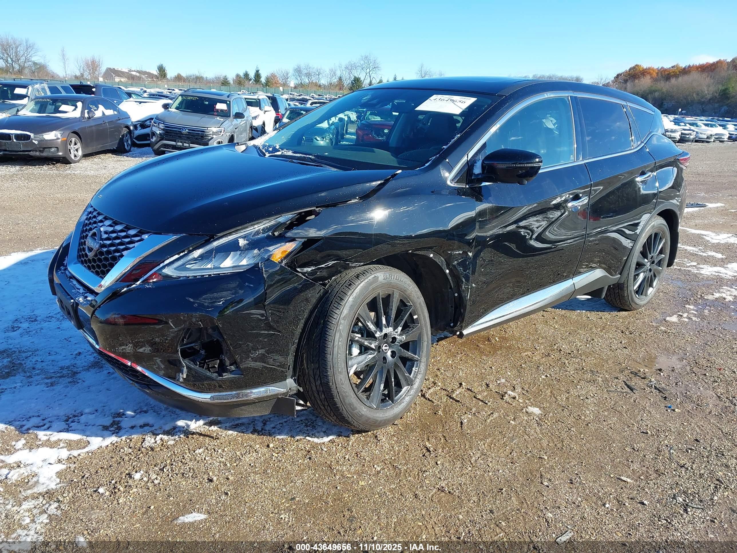 NISSAN MURANO image 2
