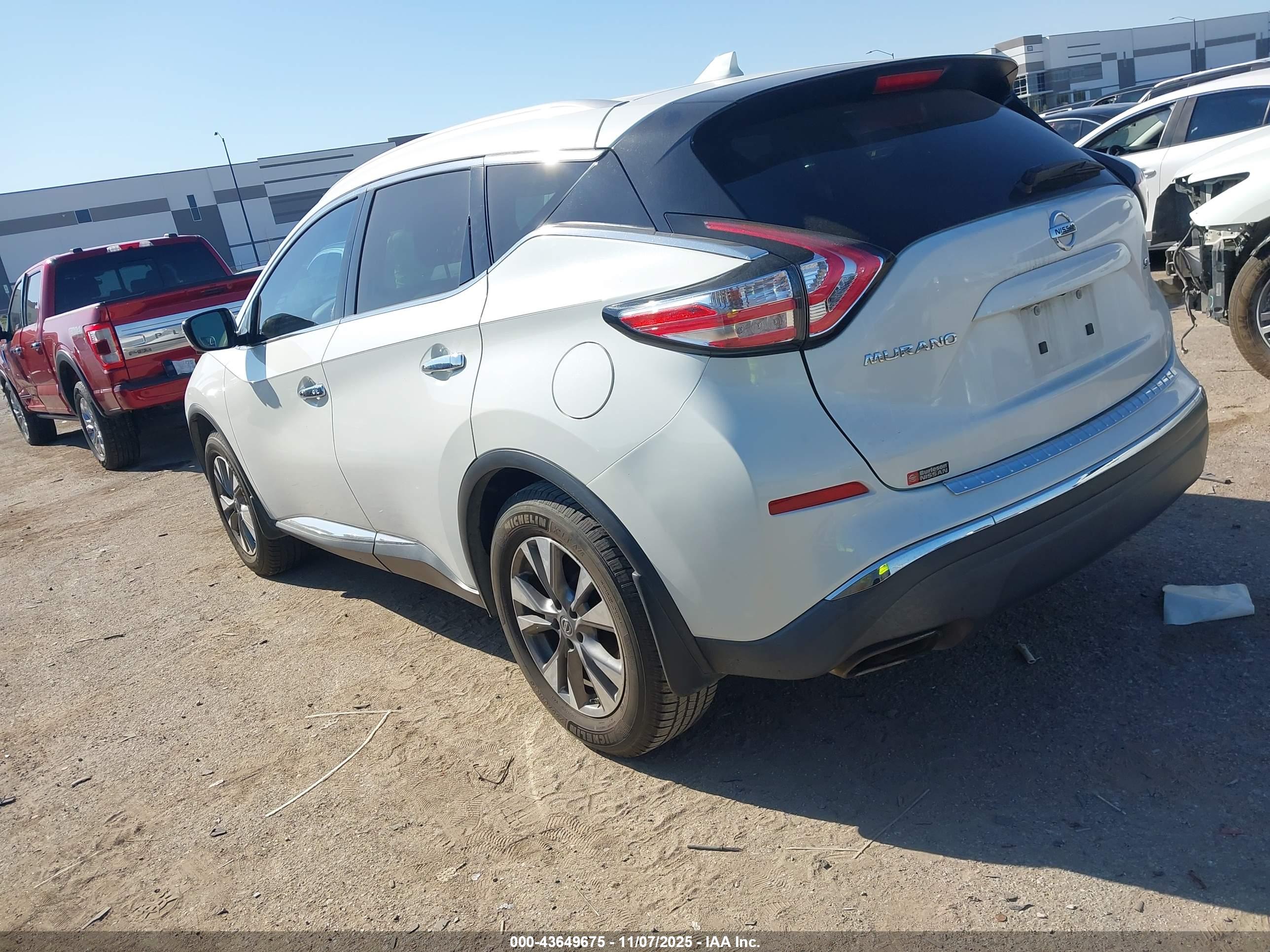 NISSAN MURANO image 3