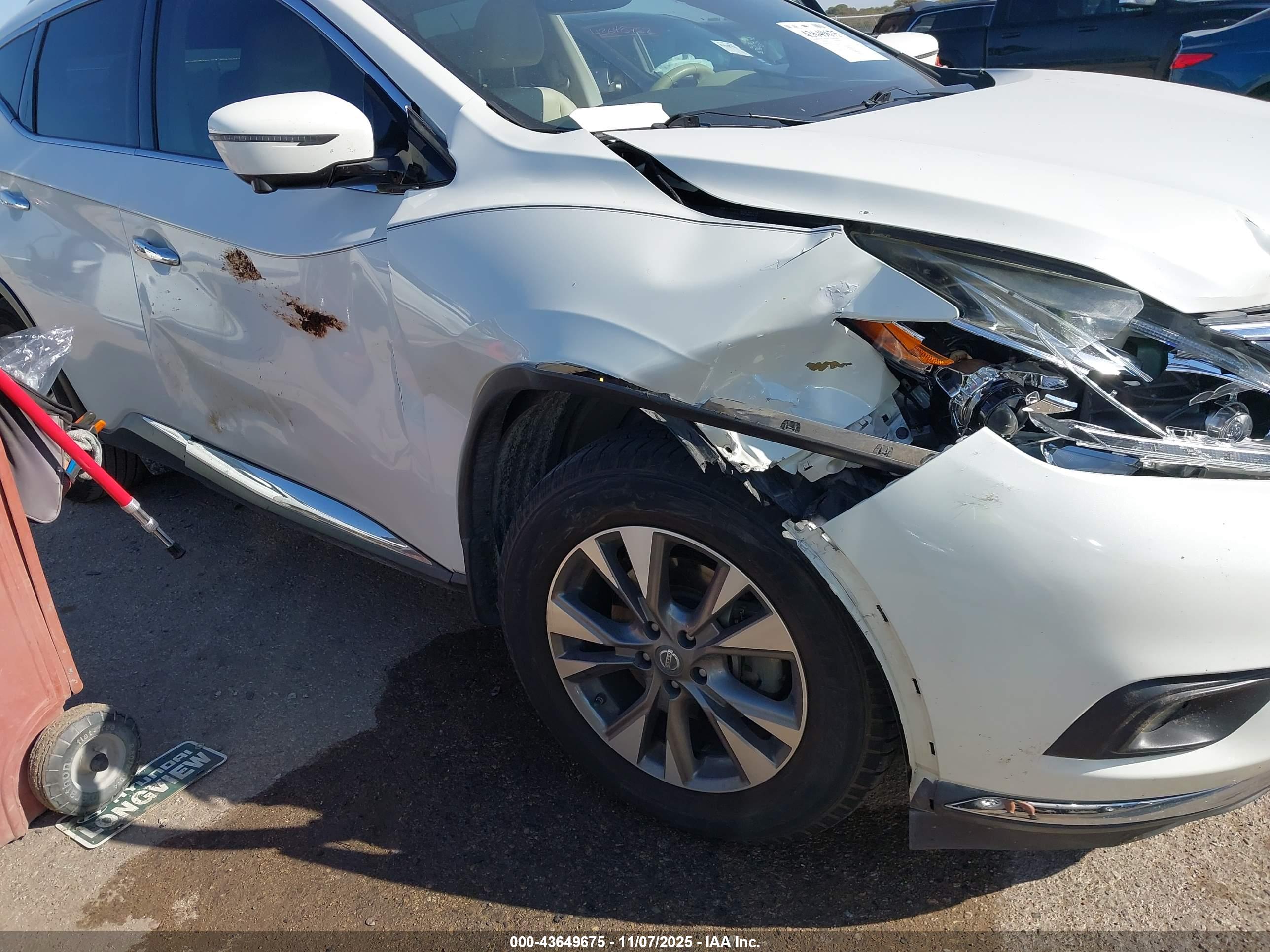 NISSAN MURANO image 6