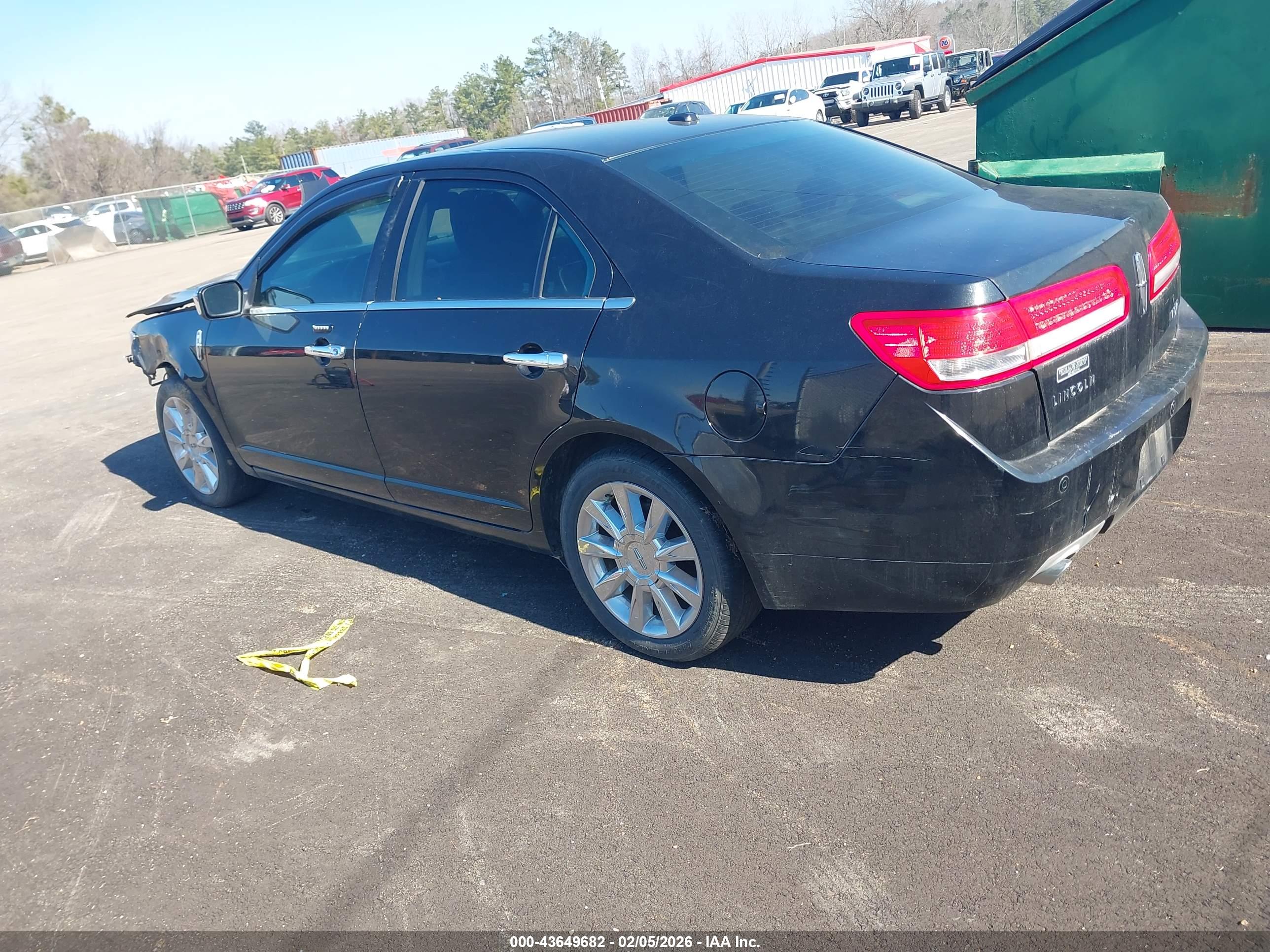 LINCOLN MKZ image 3