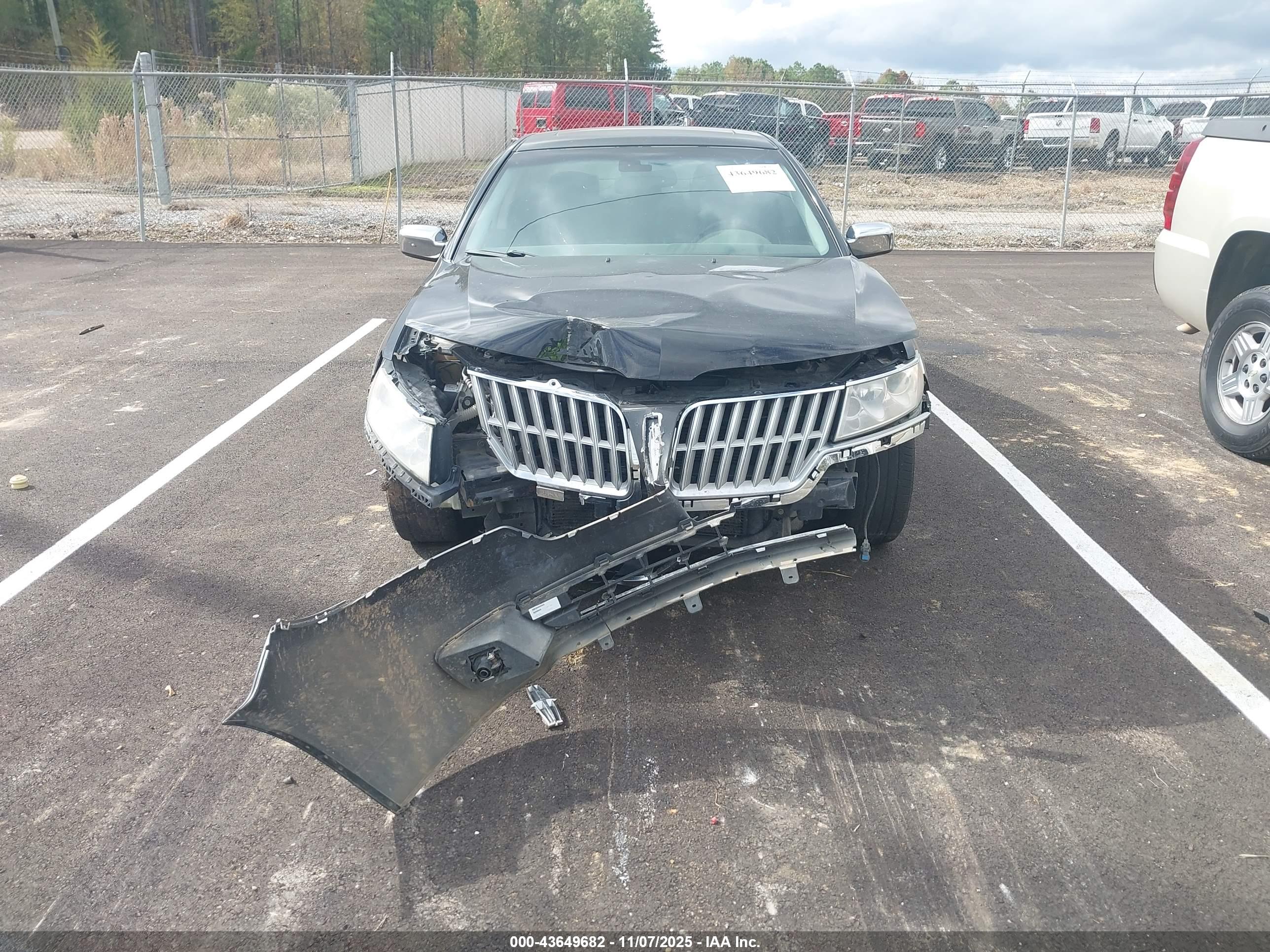 LINCOLN MKZ image 6