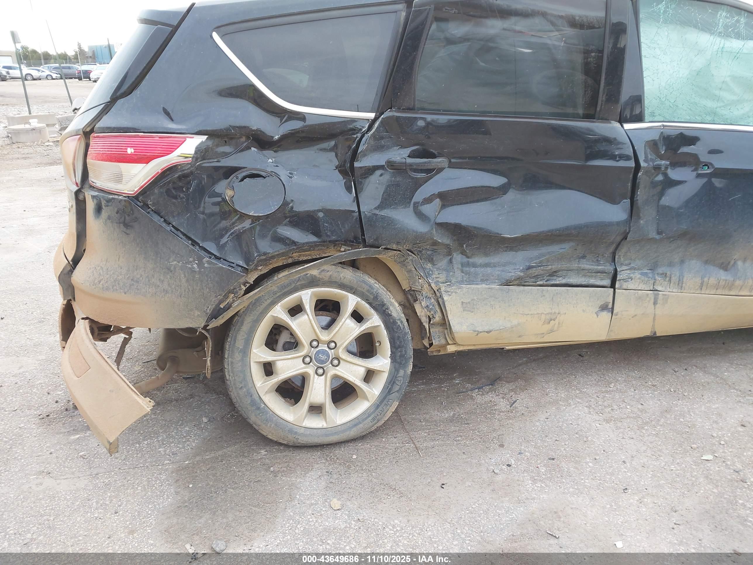 FORD ESCAPE image 6