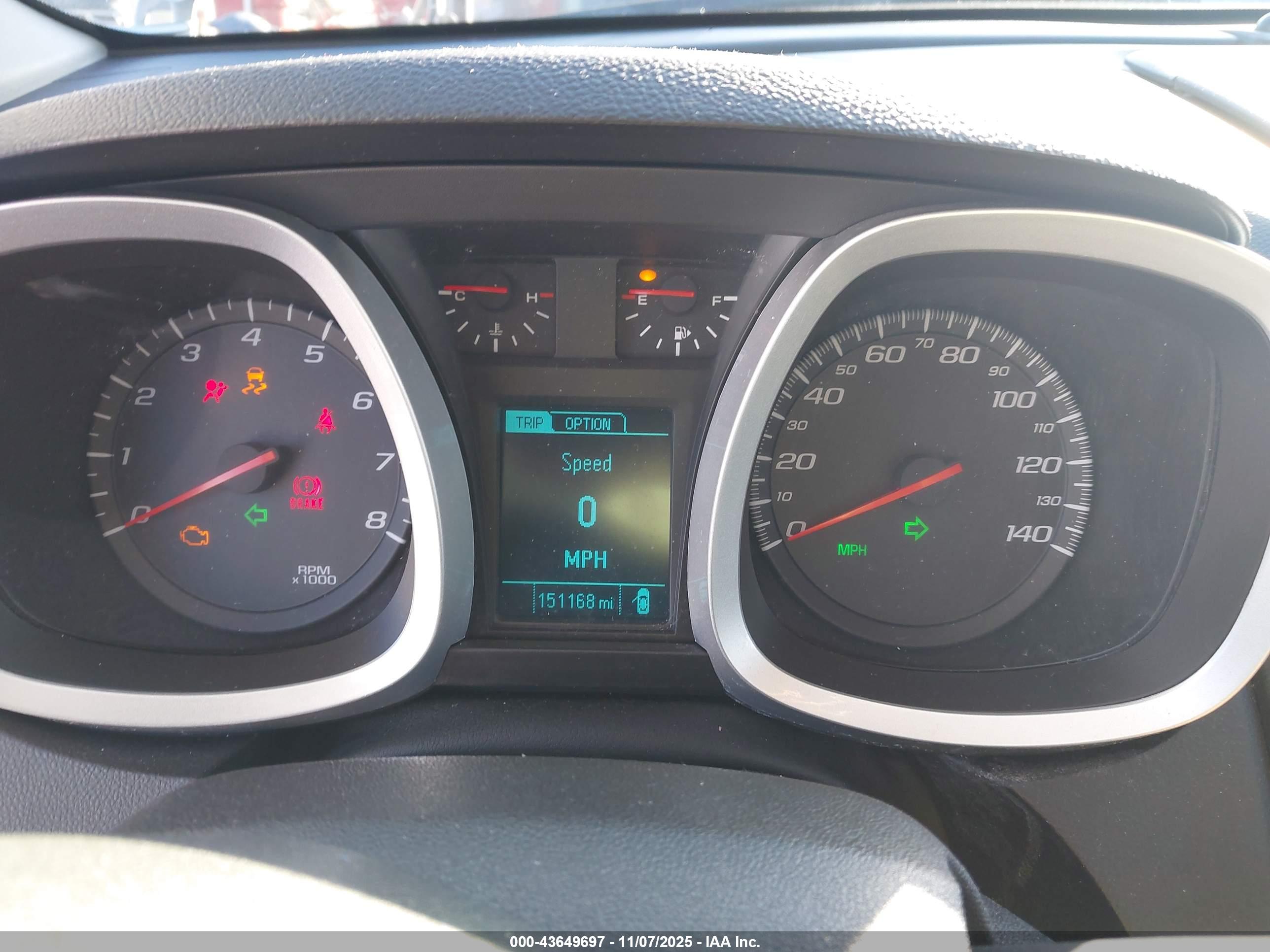 CHEVROLET EQUINOX image 7