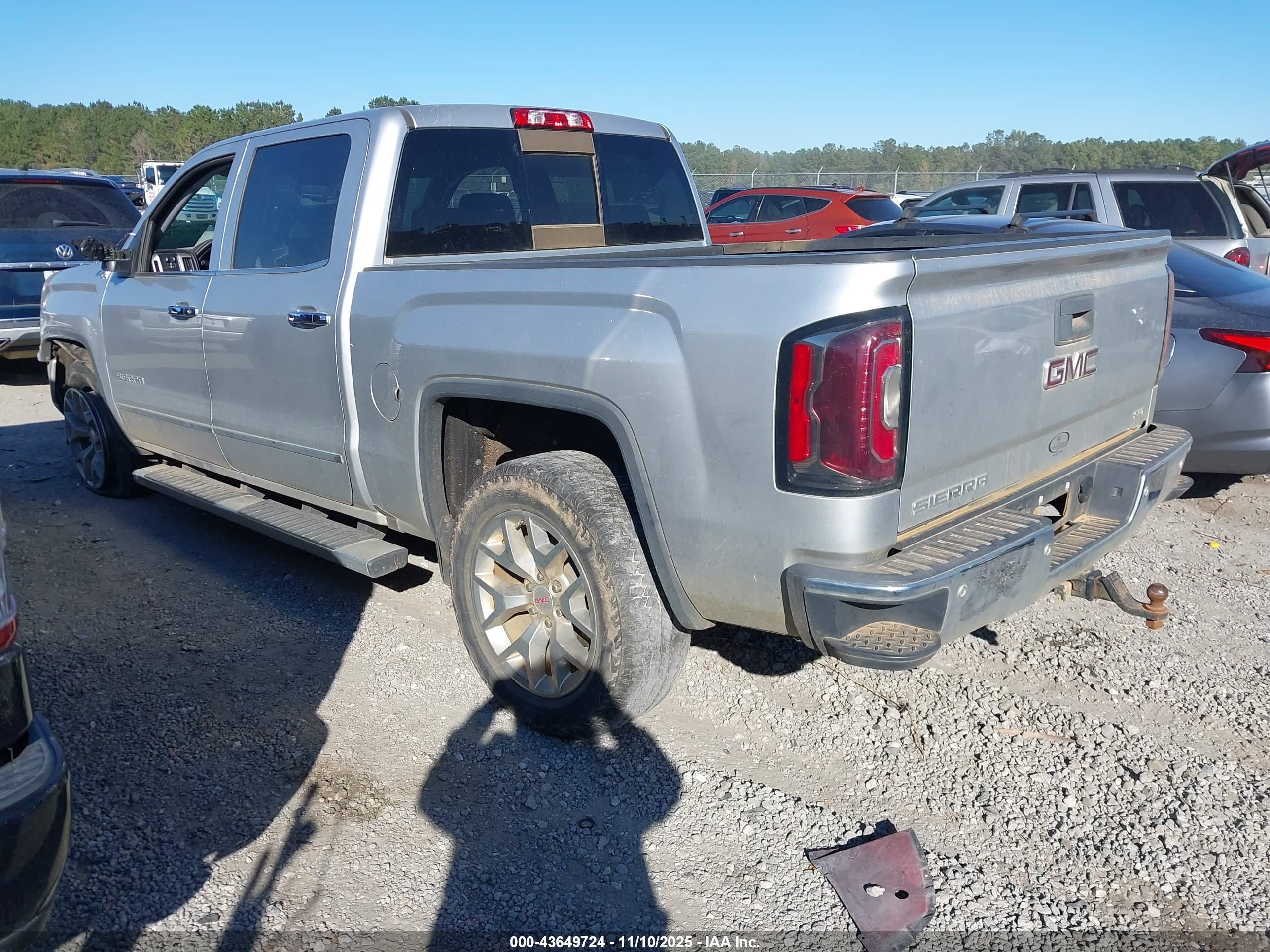 GMC SIERRA image 3