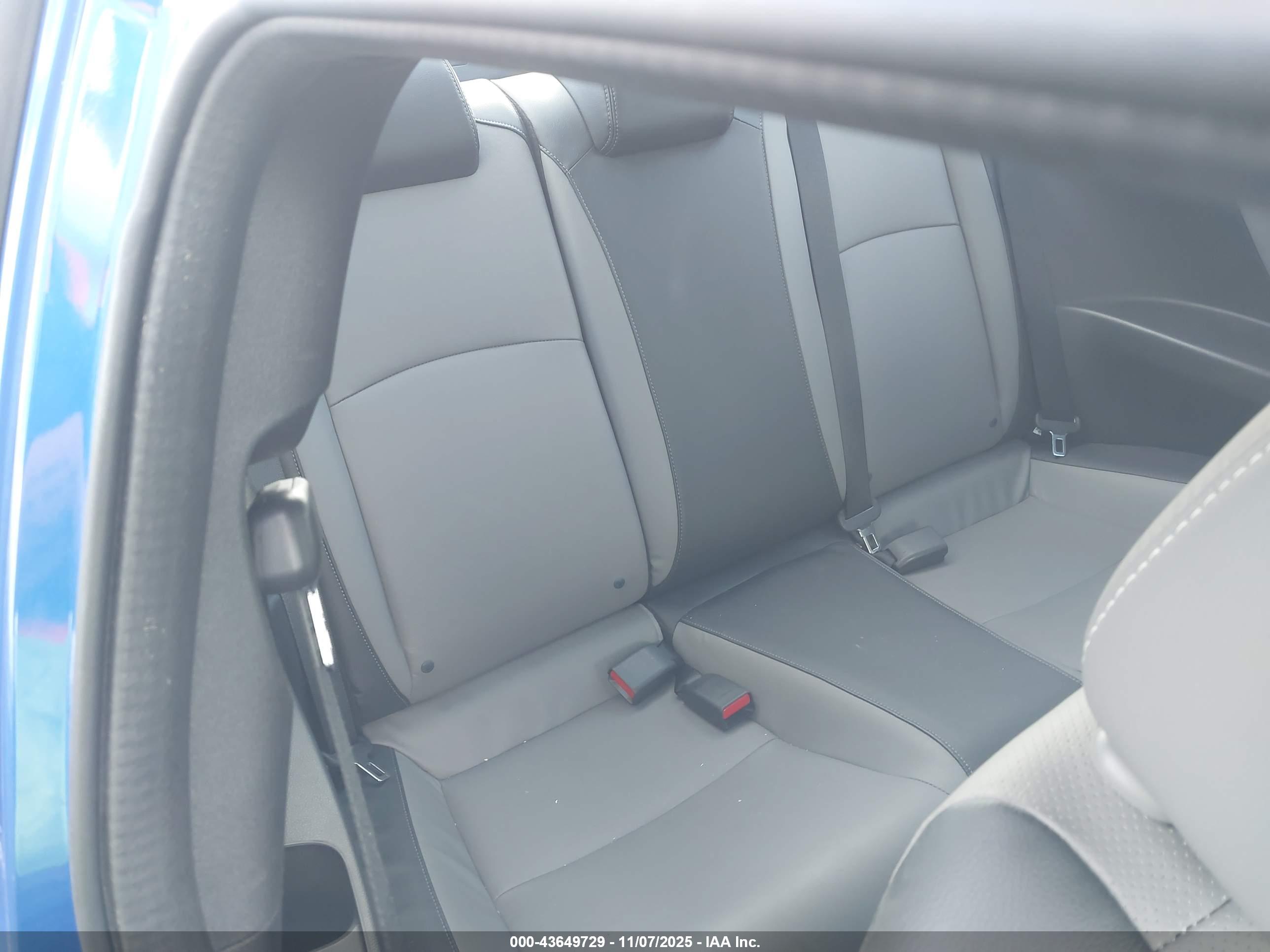 HONDA CIVIC image 8