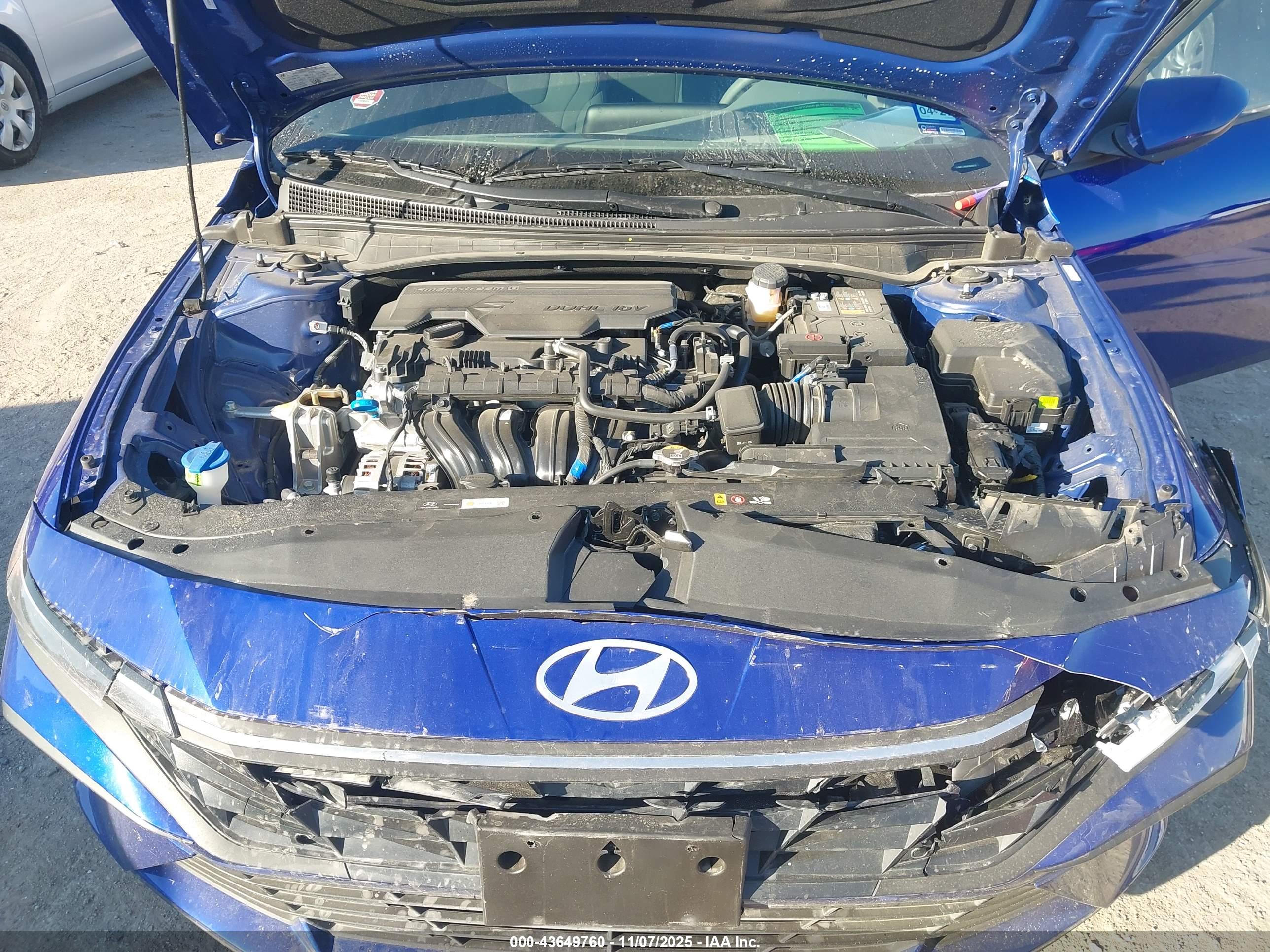 HYUNDAI ELANTRA image 10