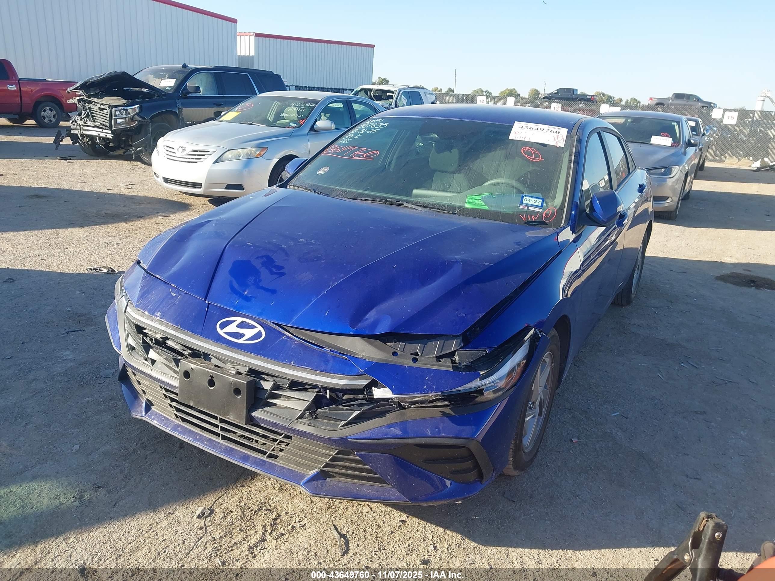 HYUNDAI ELANTRA image 2