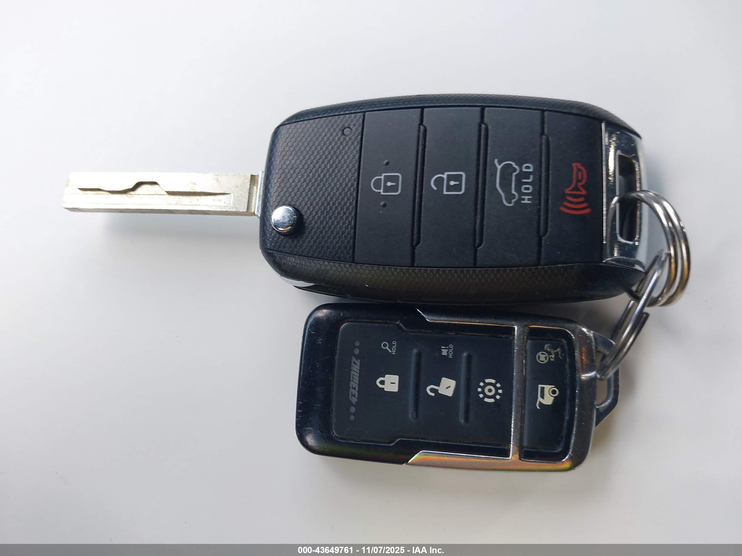 KIA SORENTO image 11