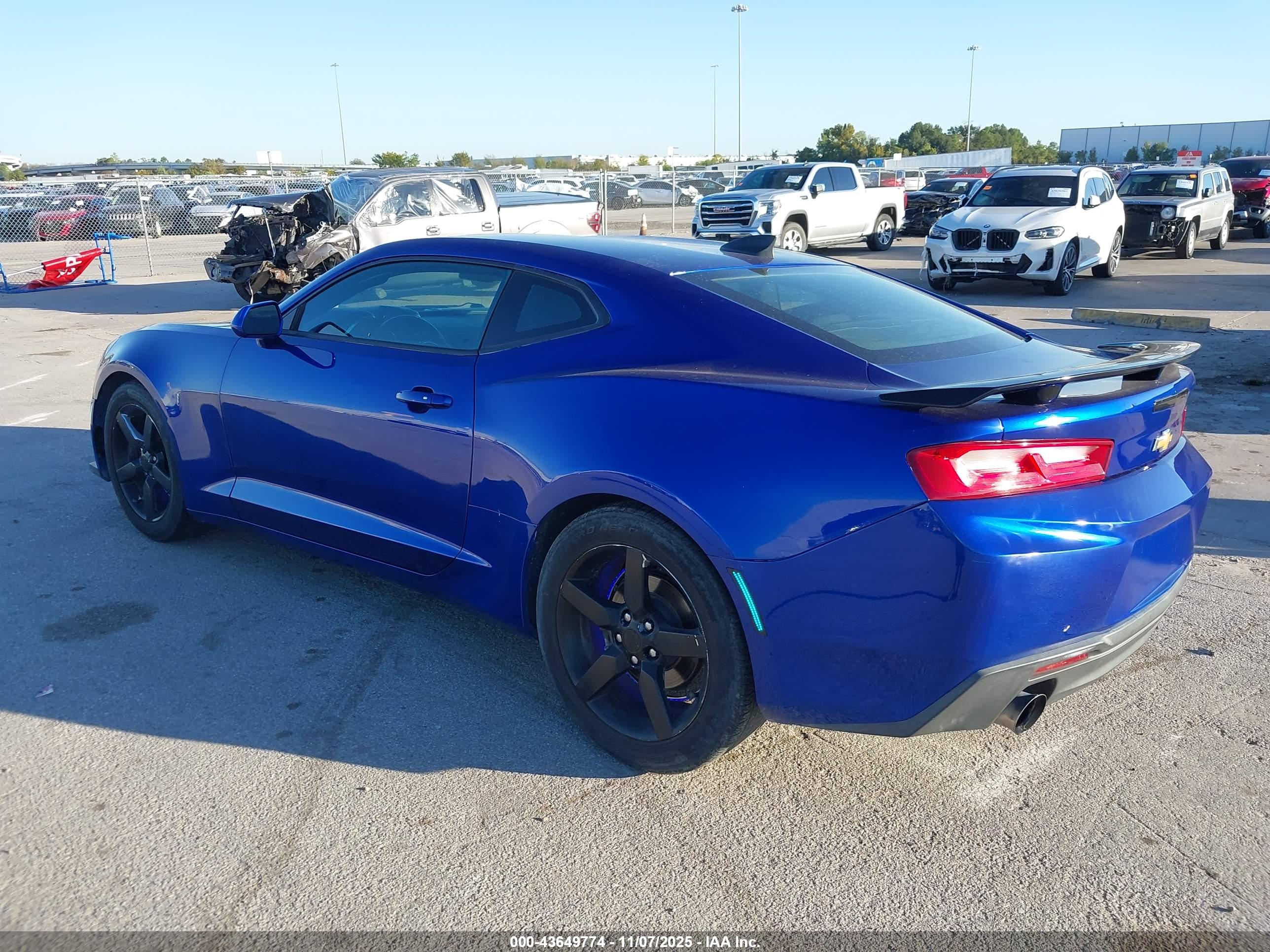 CHEVROLET CAMARO image 3