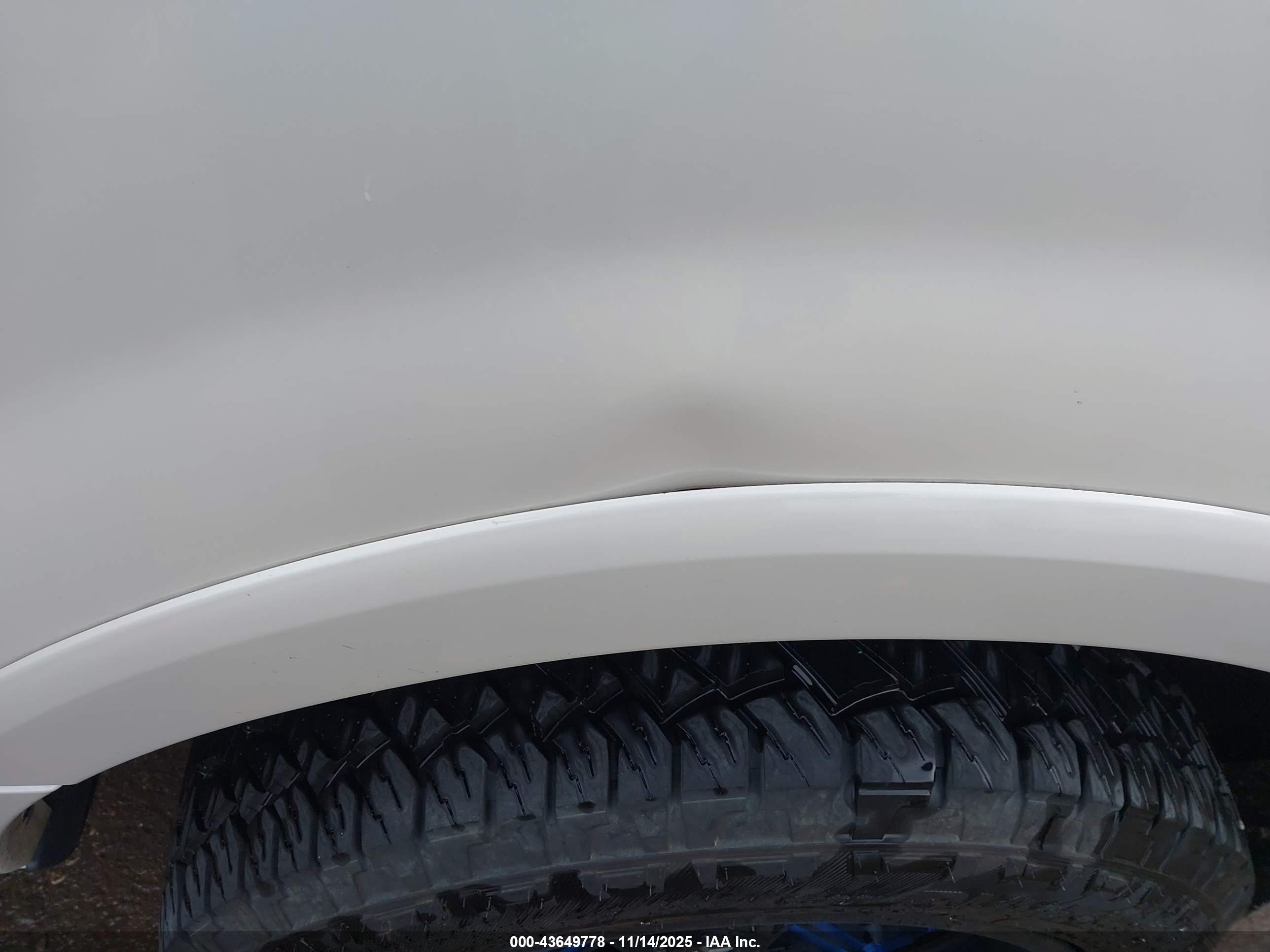 FORD EXPEDITION image 6
