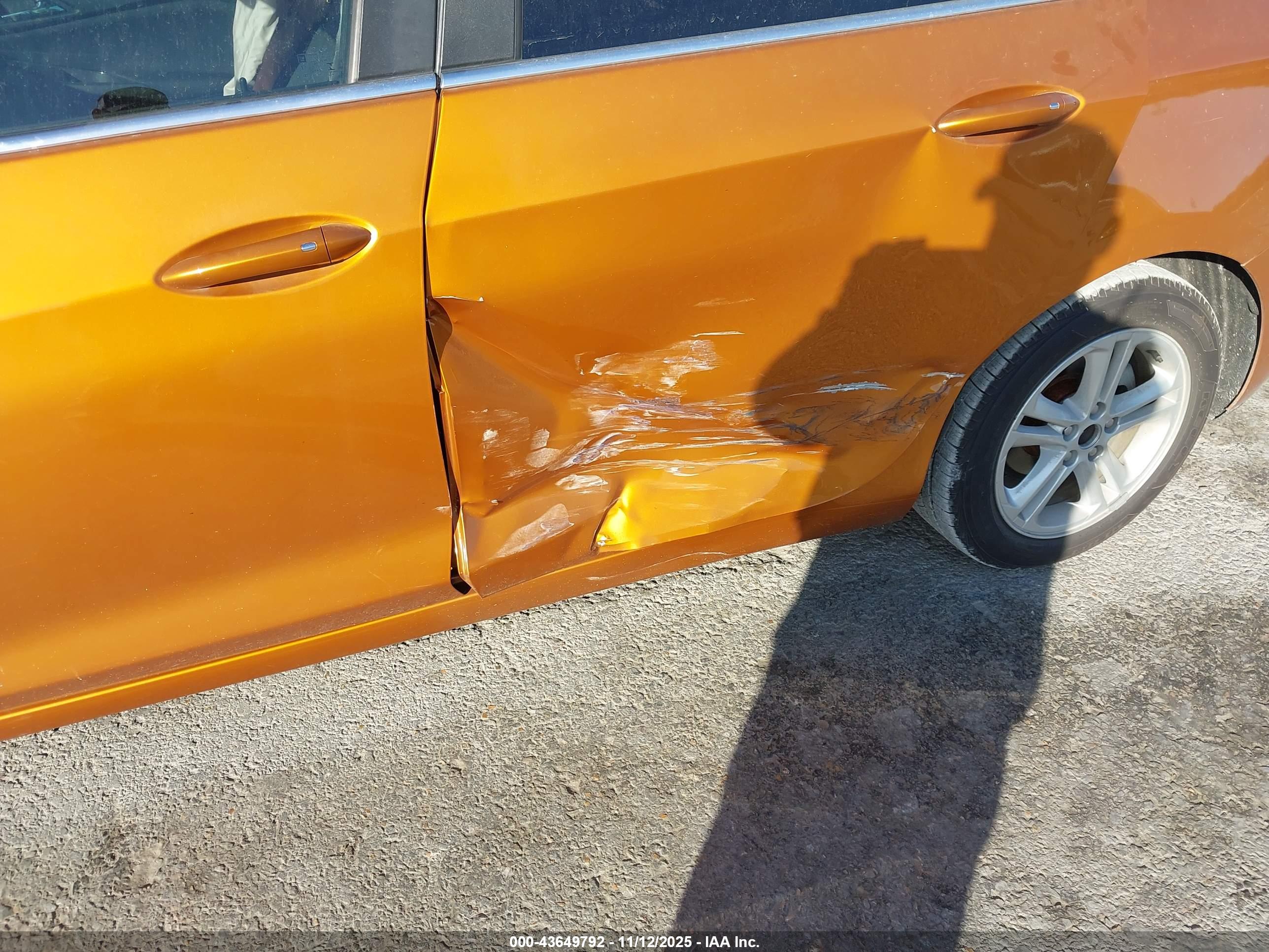 CHEVROLET CRUZE image 6