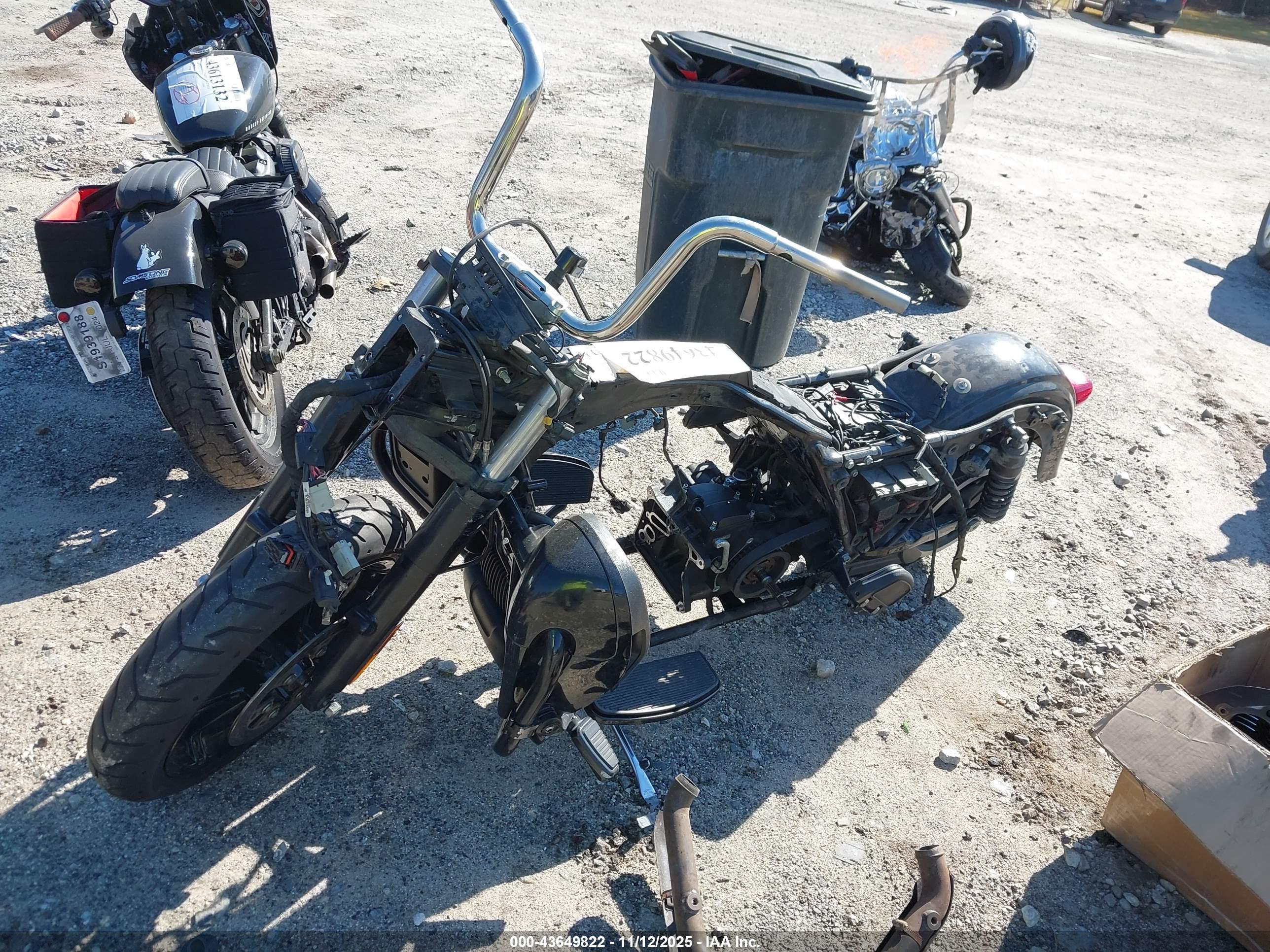 HARLEY-DAVIDSON FLTRK image 2