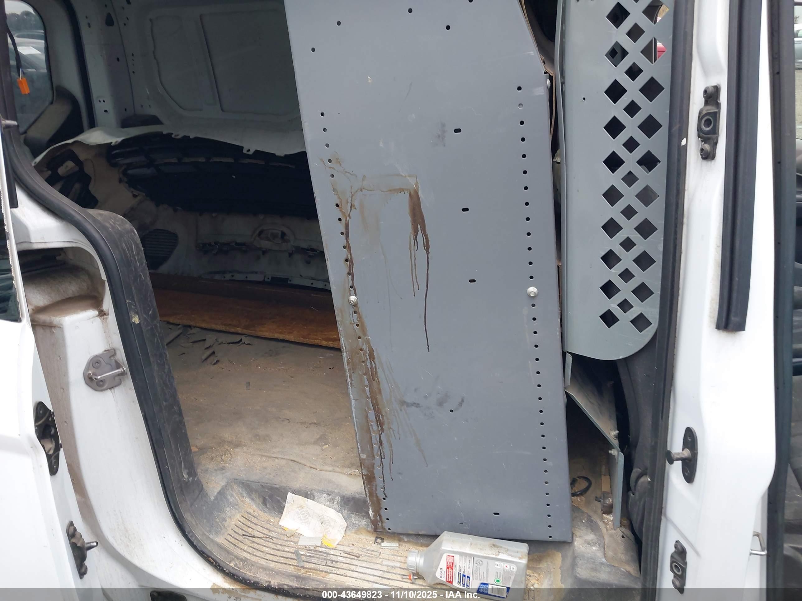 FORD TRANSIT image 8