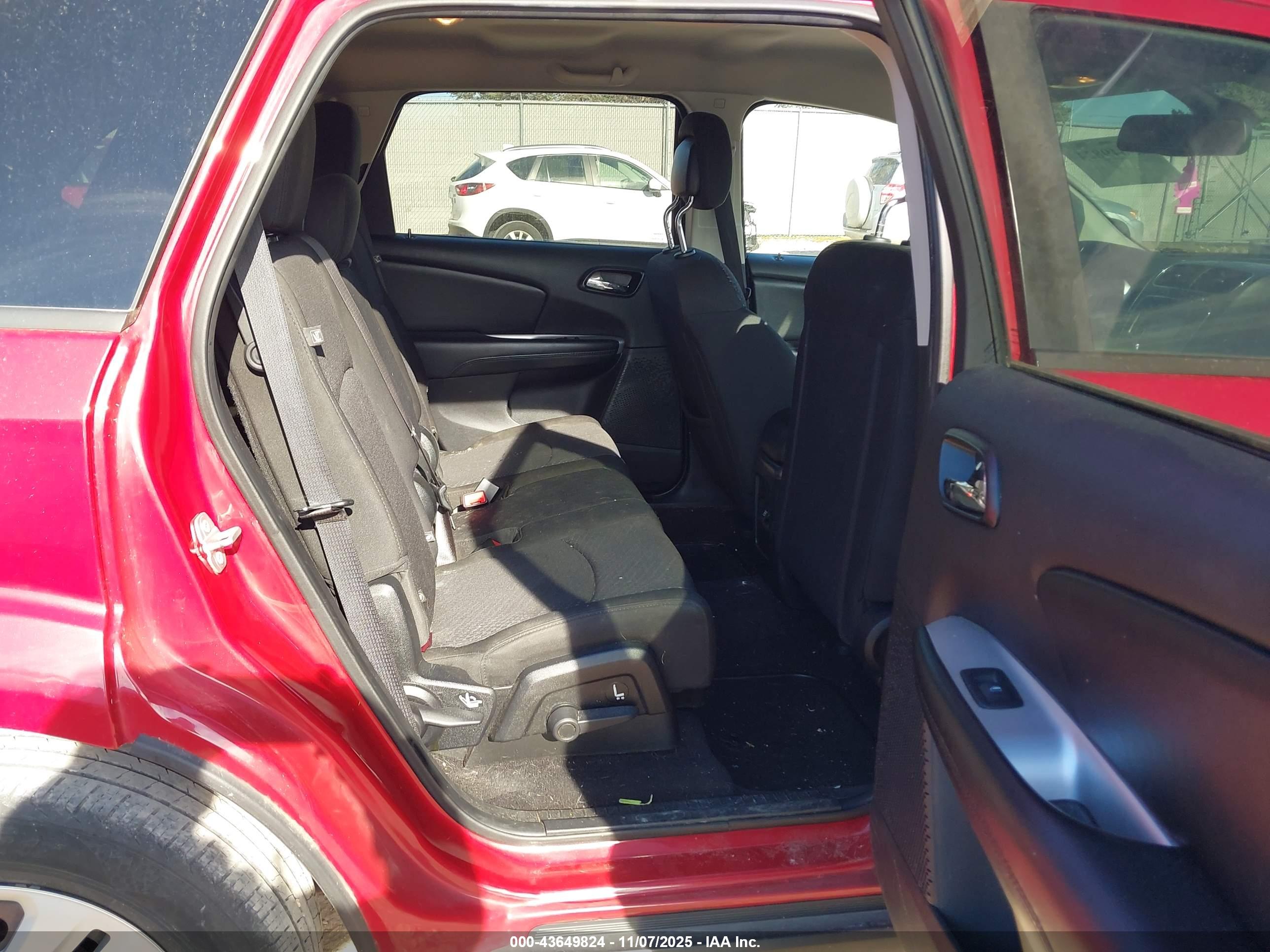 DODGE JOURNEY image 8