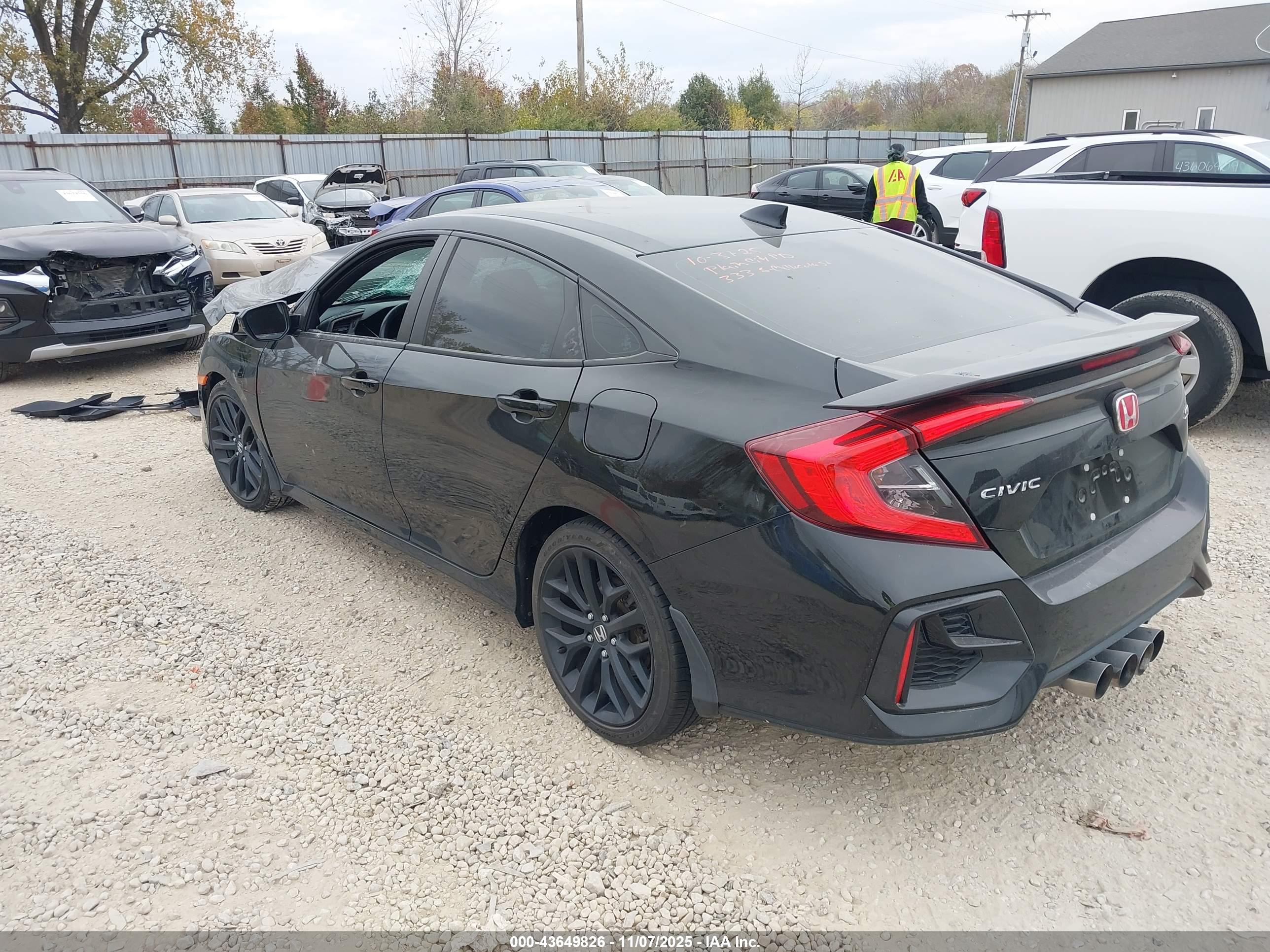HONDA CIVIC image 3