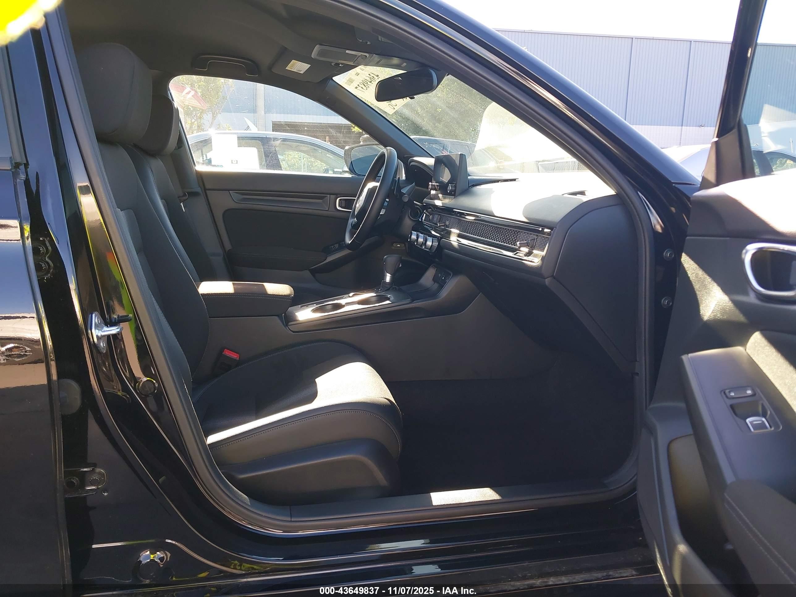 HONDA CIVIC image 5