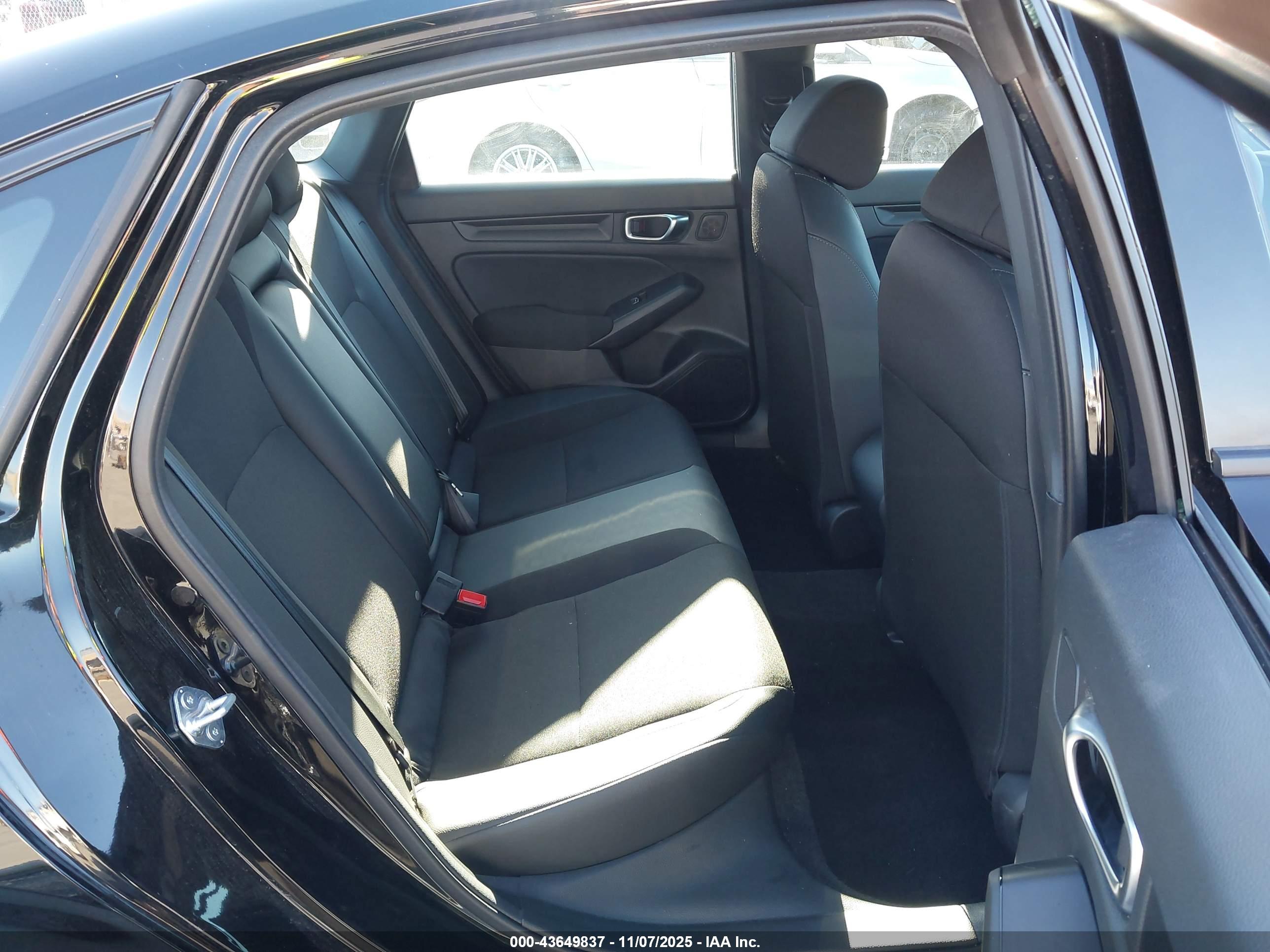 HONDA CIVIC image 8