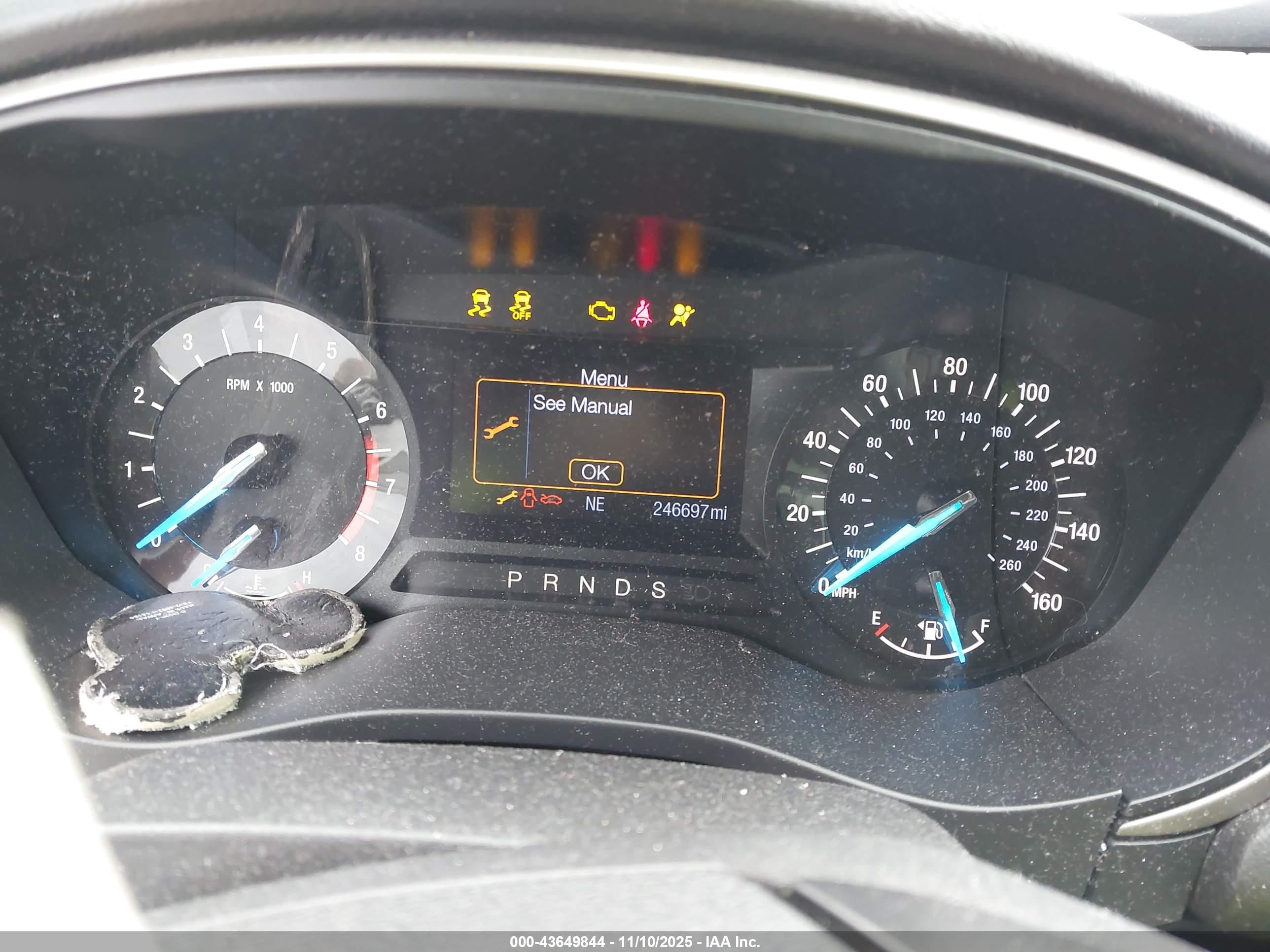 FORD FUSION image 7