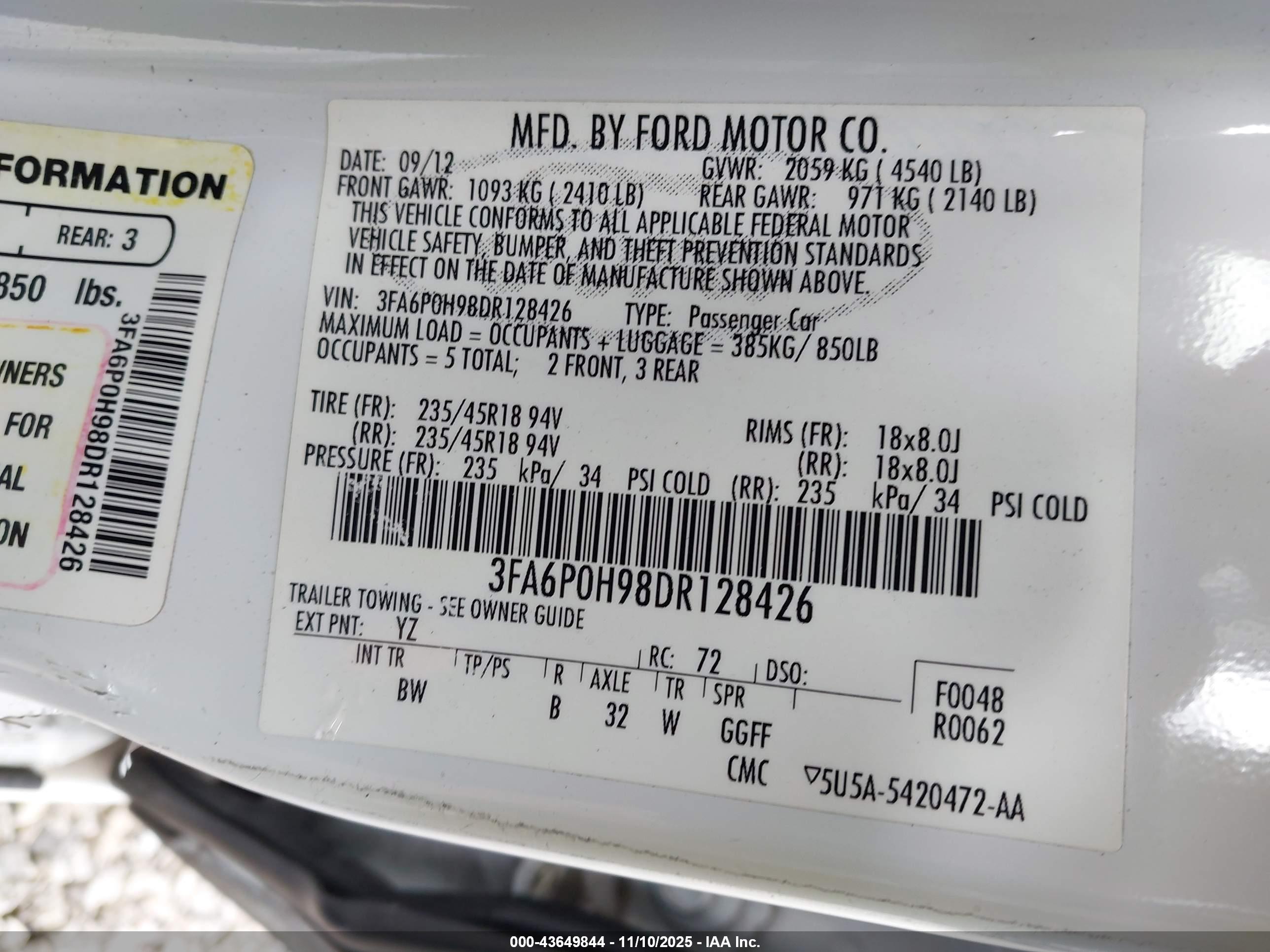 FORD FUSION image 9