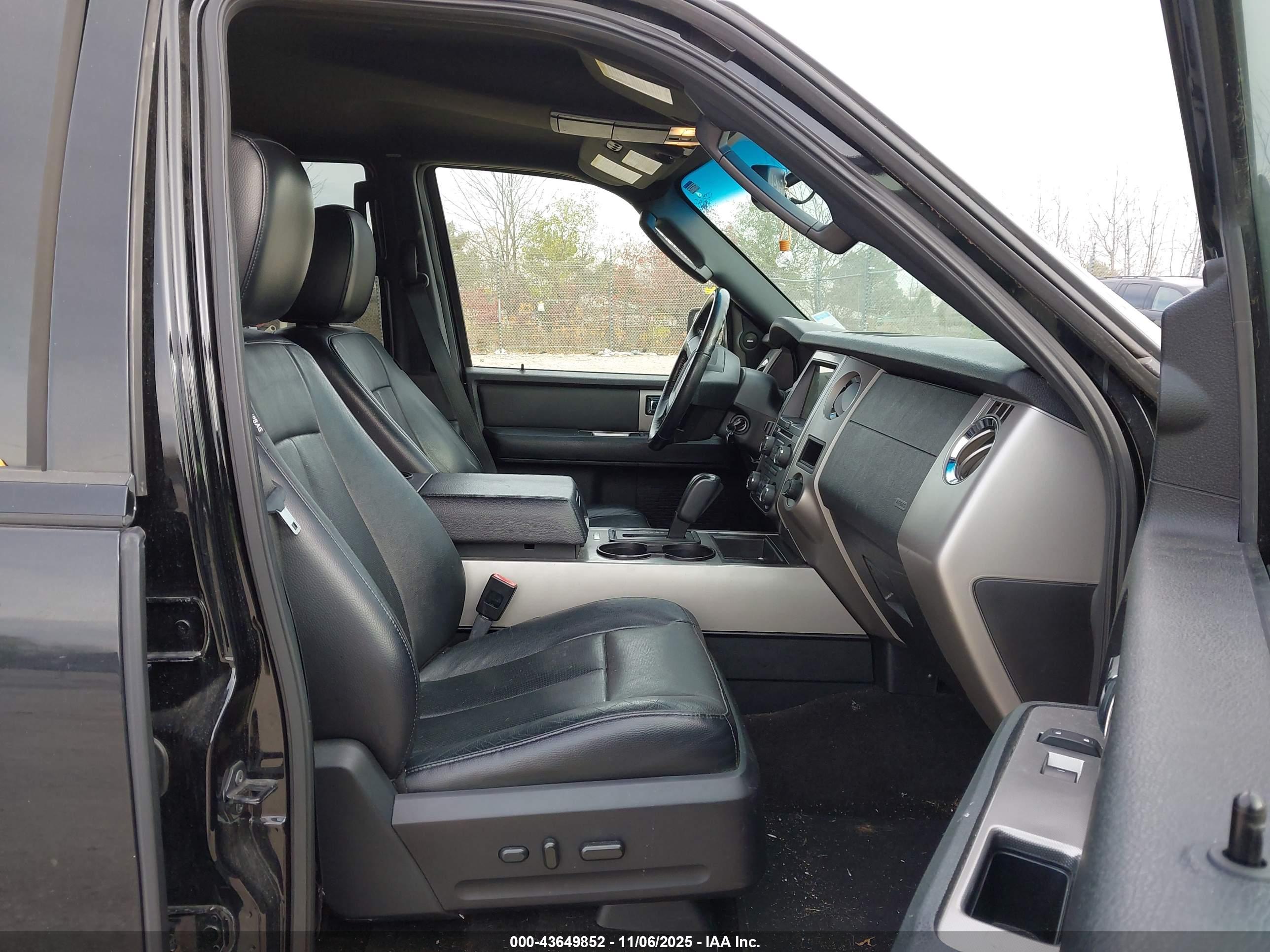 FORD EXPEDITION image 5