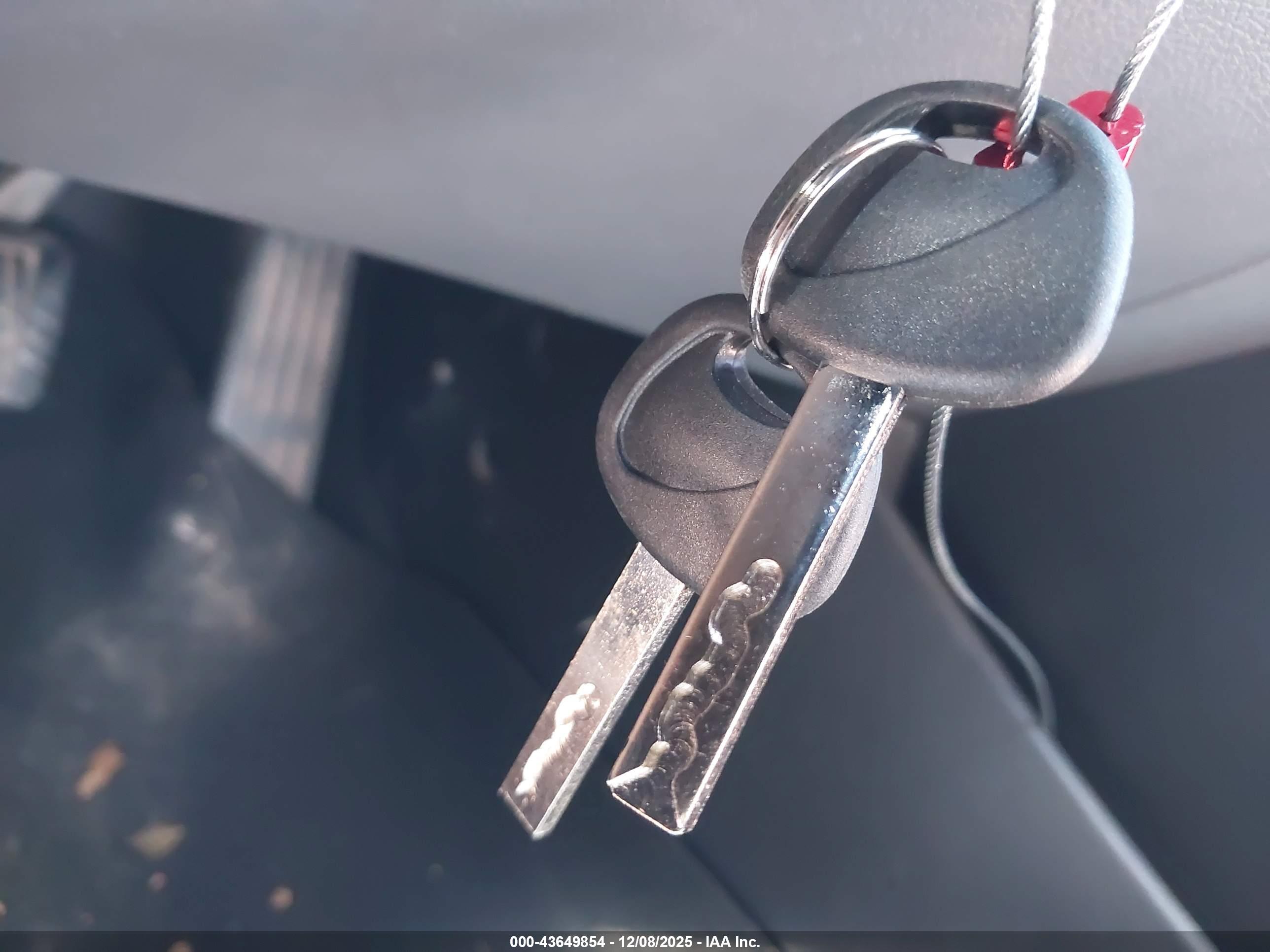 HYUNDAI ELANTRA image 11