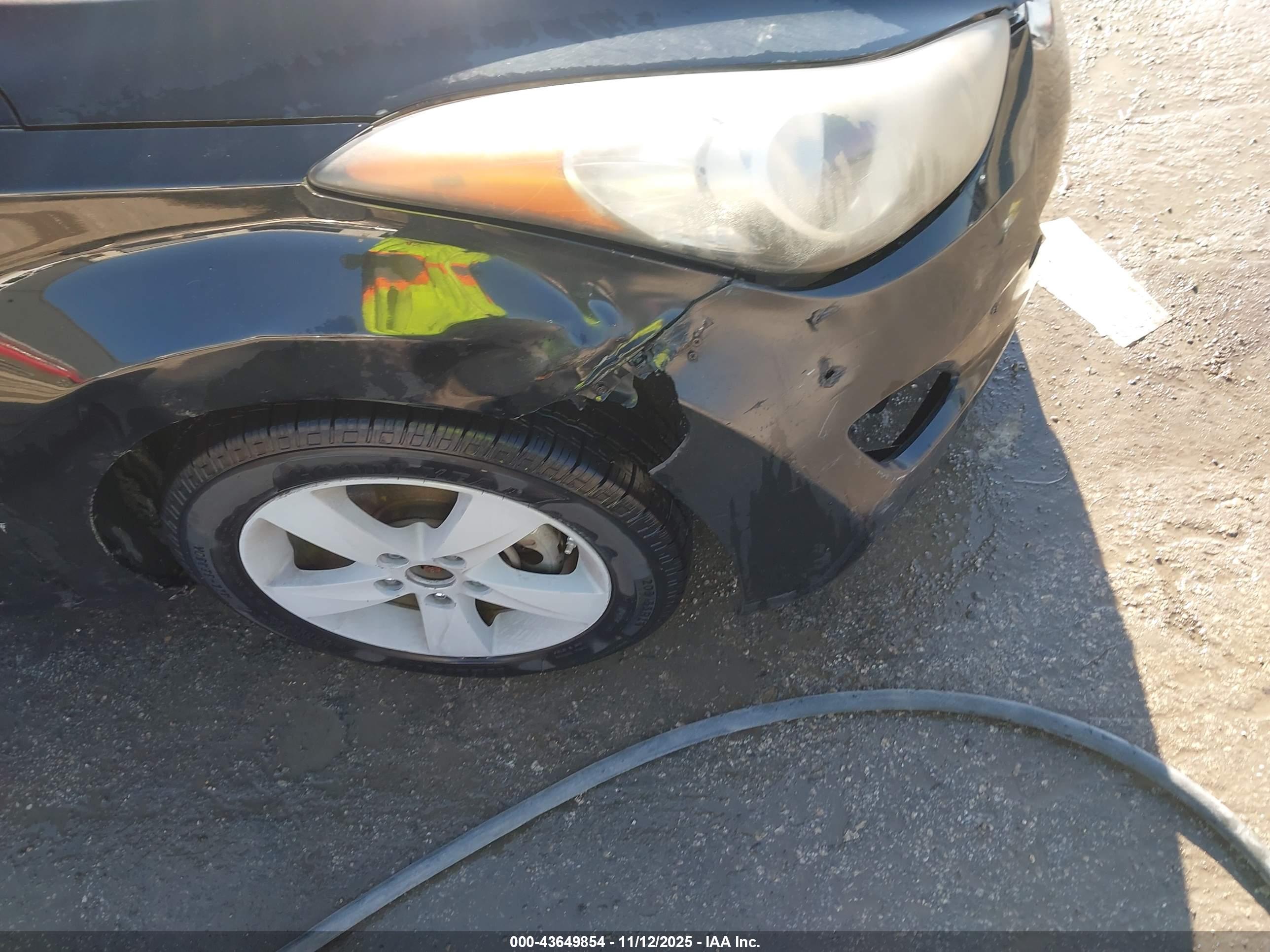 HYUNDAI ELANTRA image 6