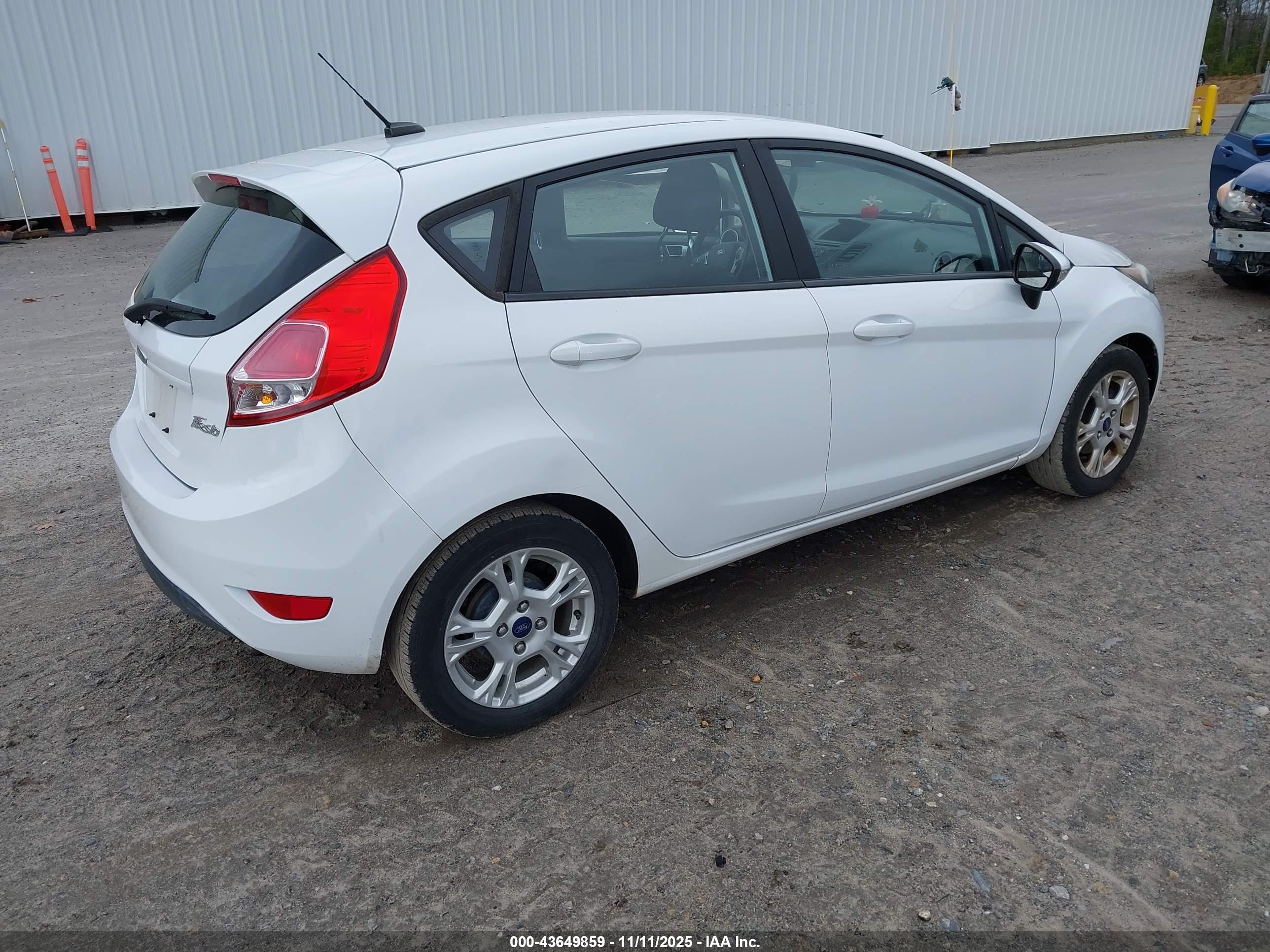 FORD FIESTA image 4