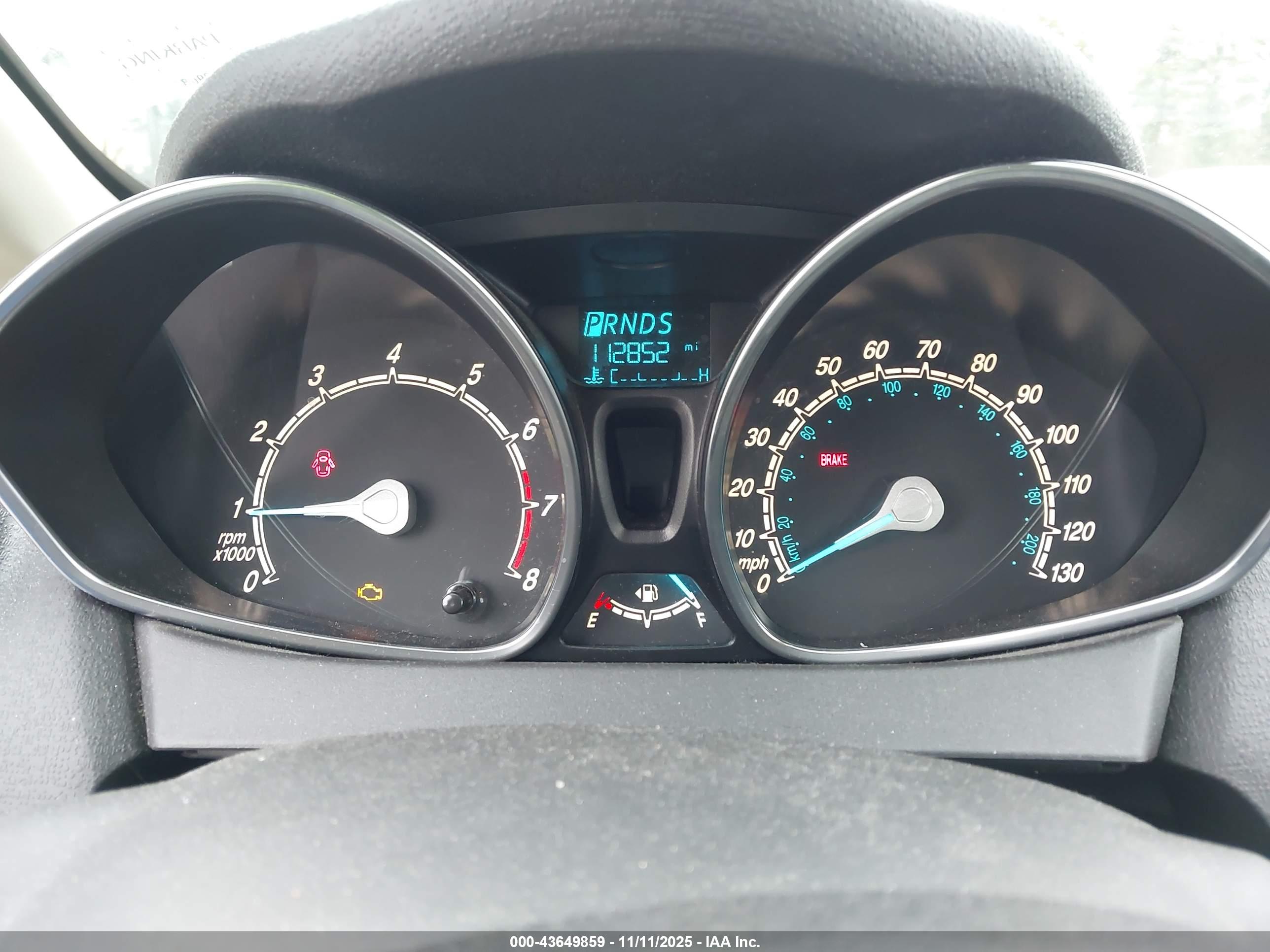 FORD FIESTA image 7