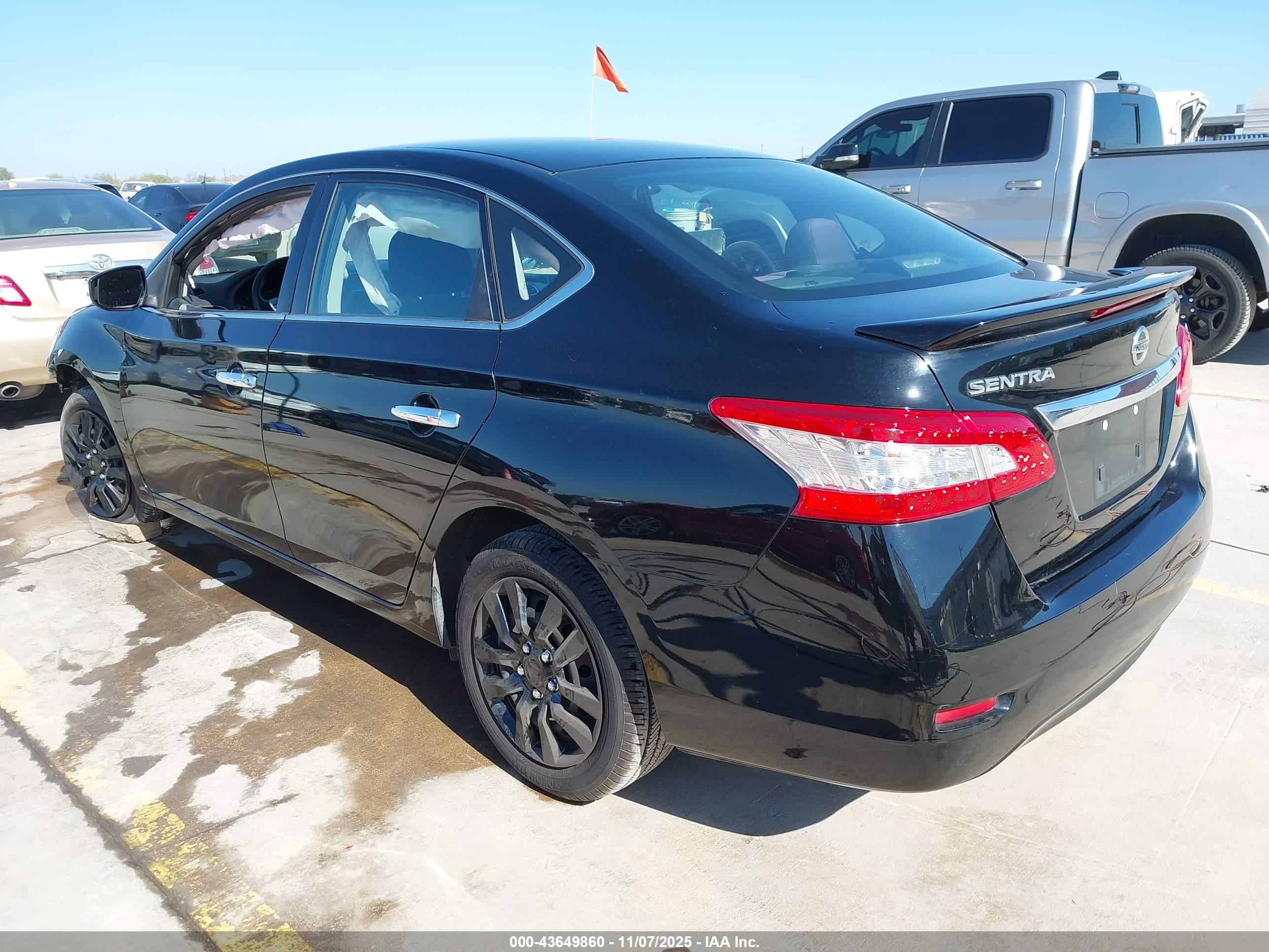NISSAN SENTRA image 3