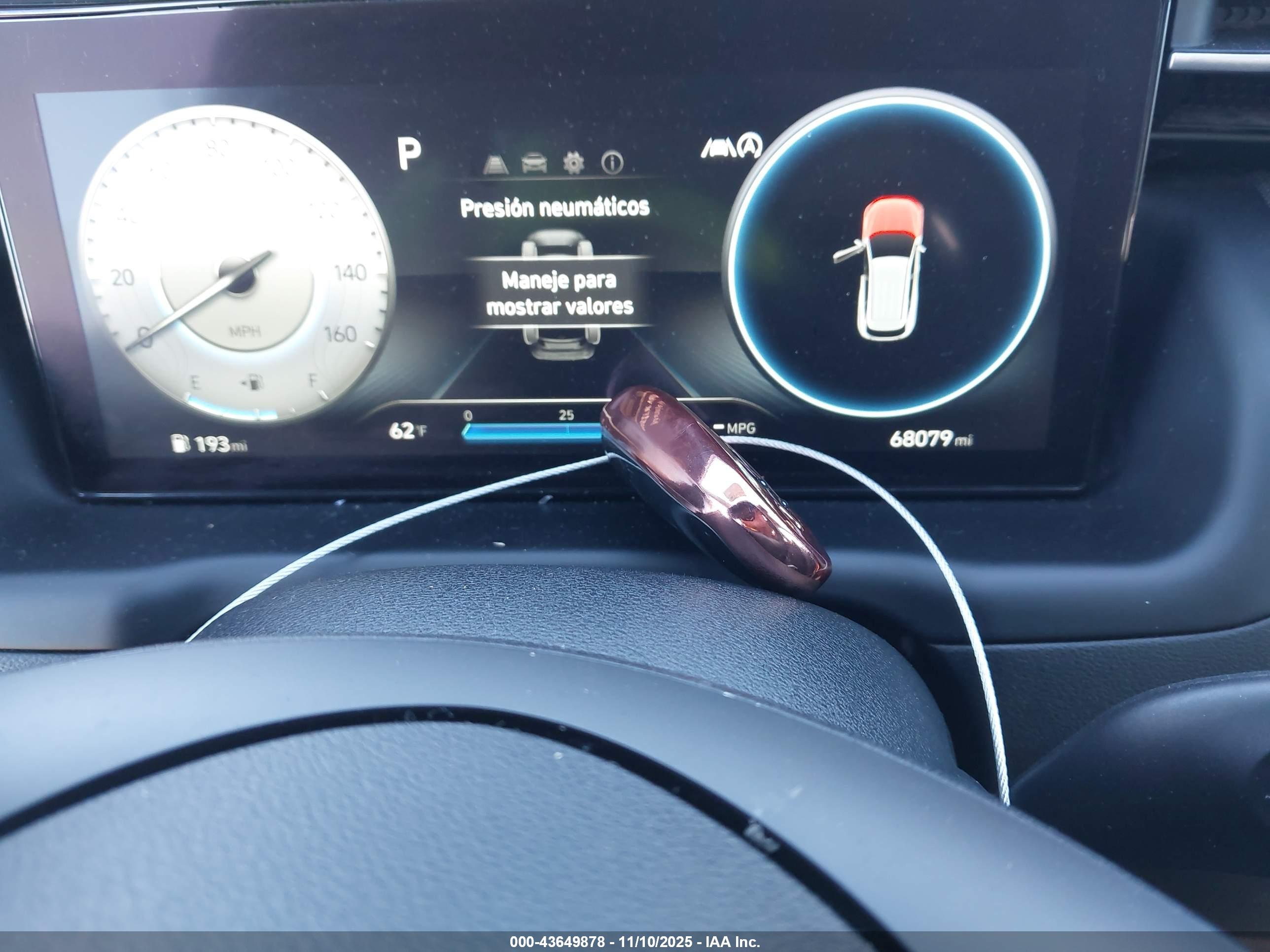 HYUNDAI TUCSON image 11