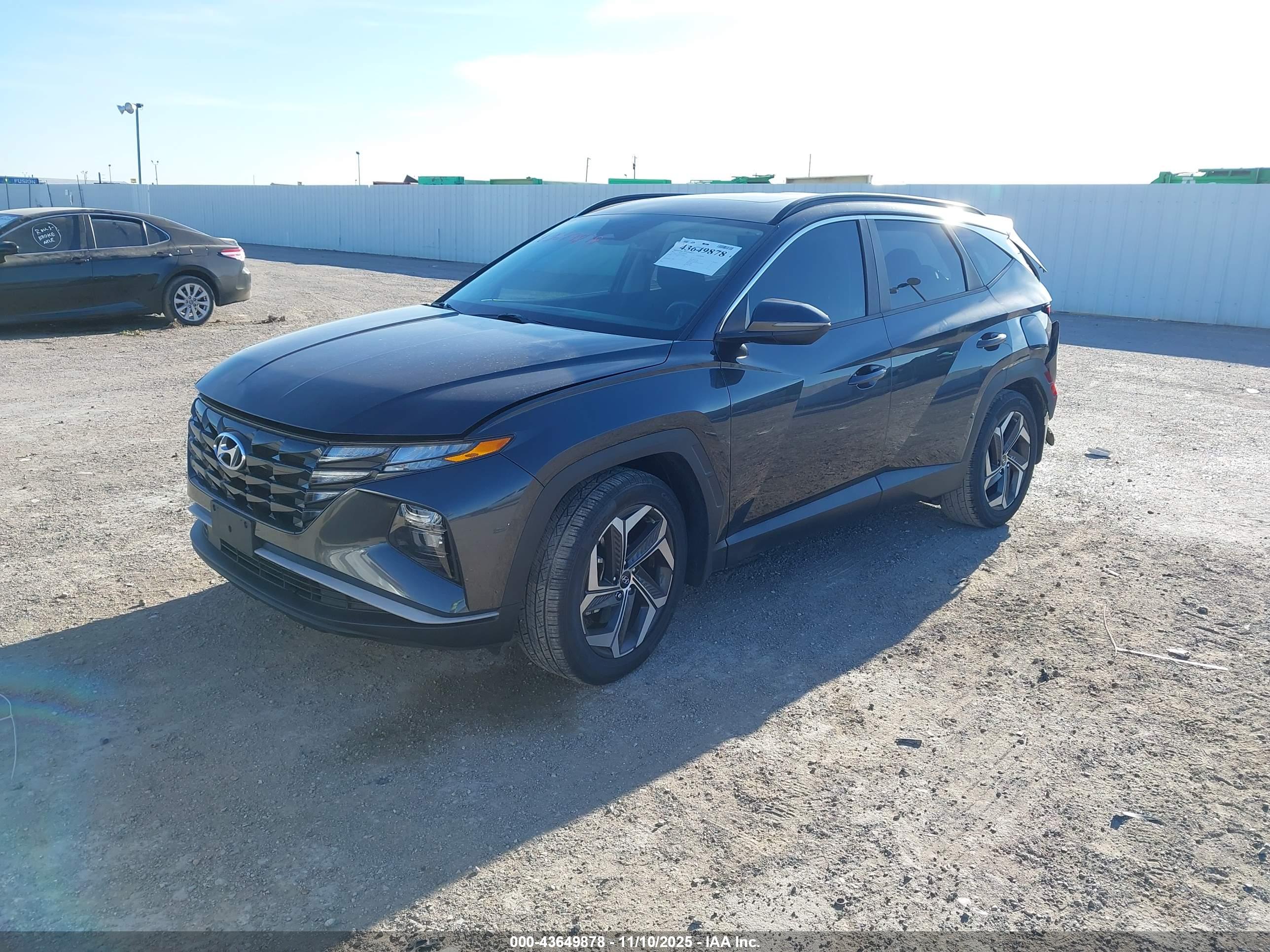 HYUNDAI TUCSON image 2