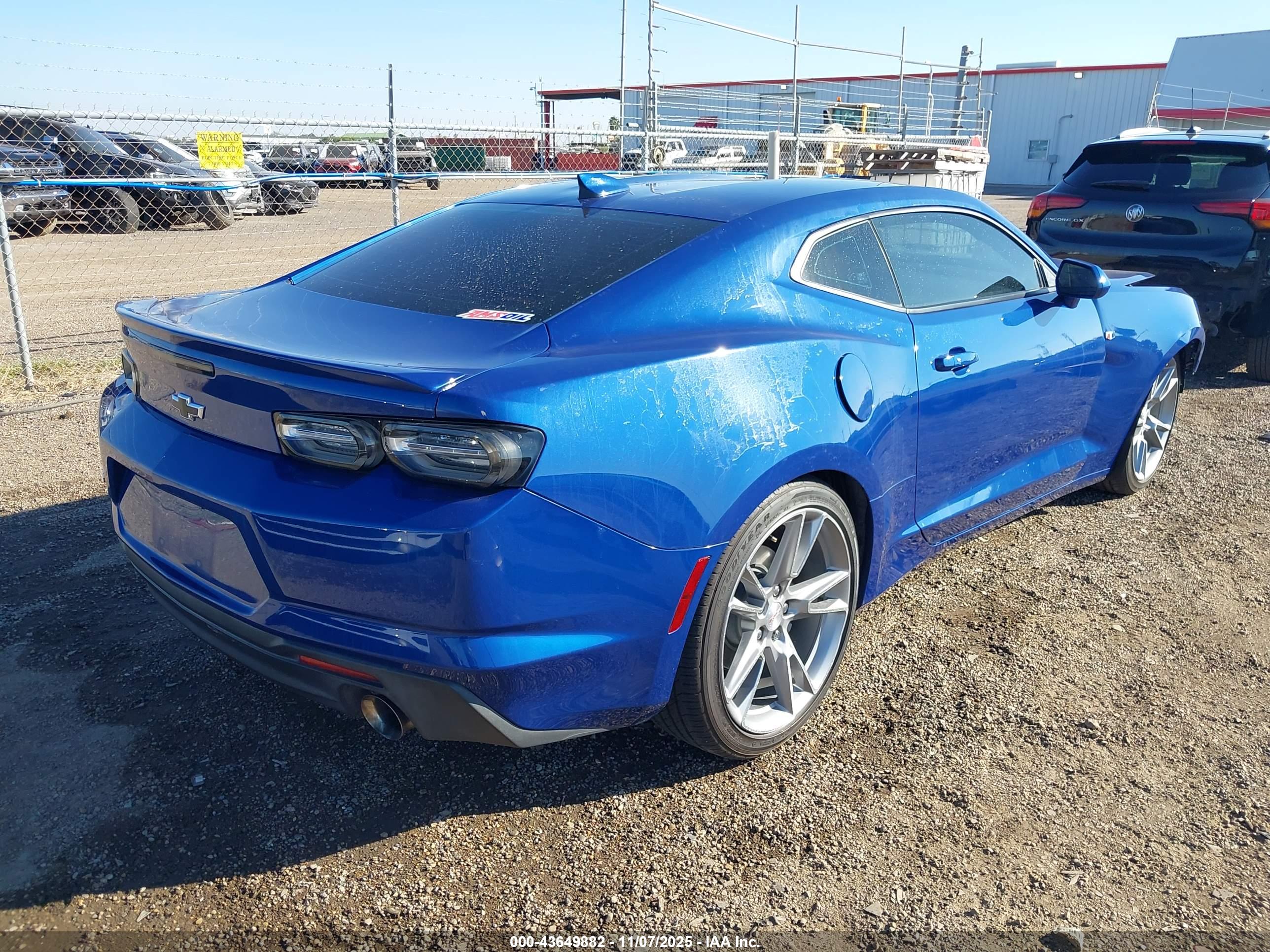 CHEVROLET CAMARO image 4