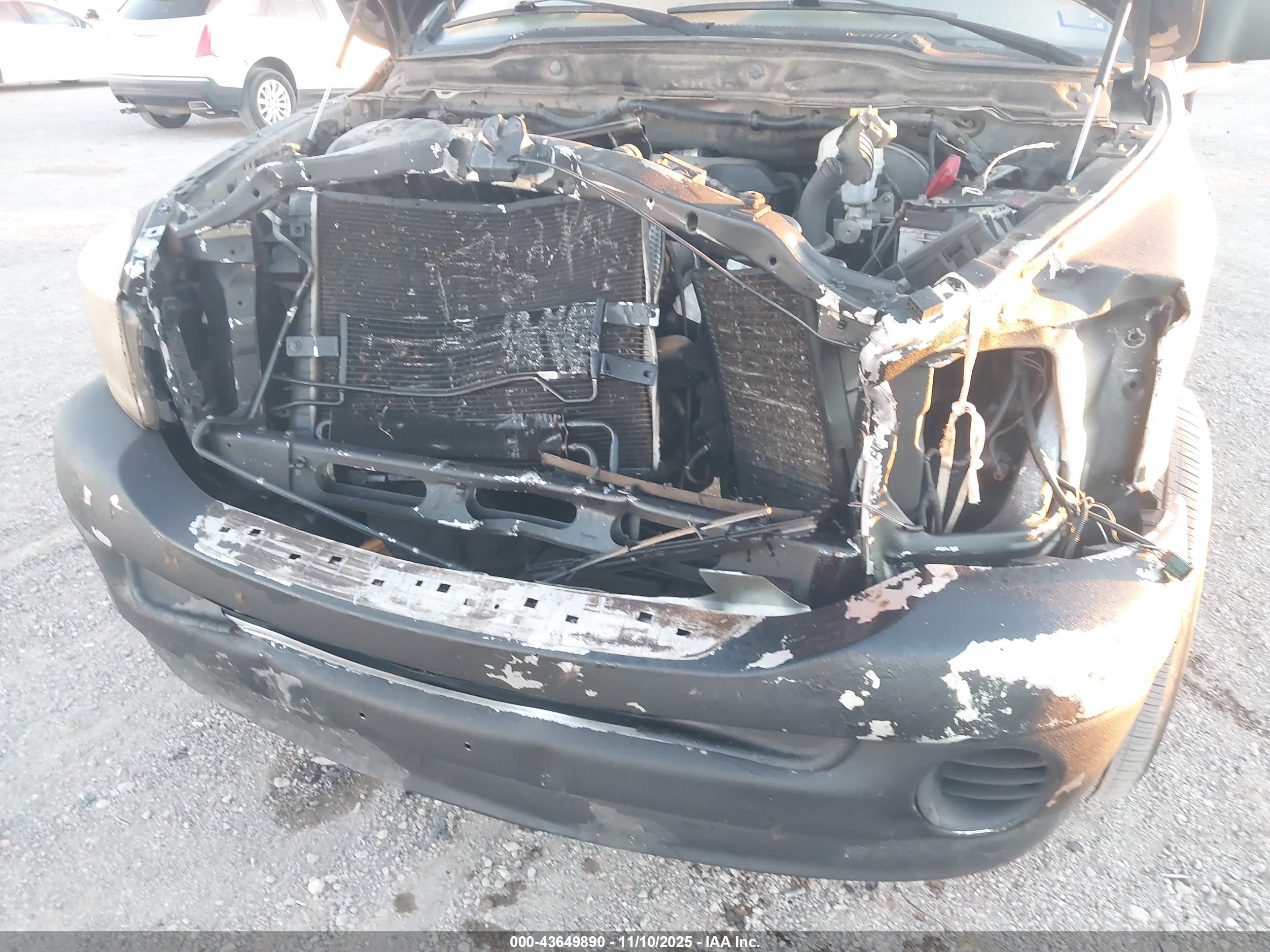 DODGE RAM image 6