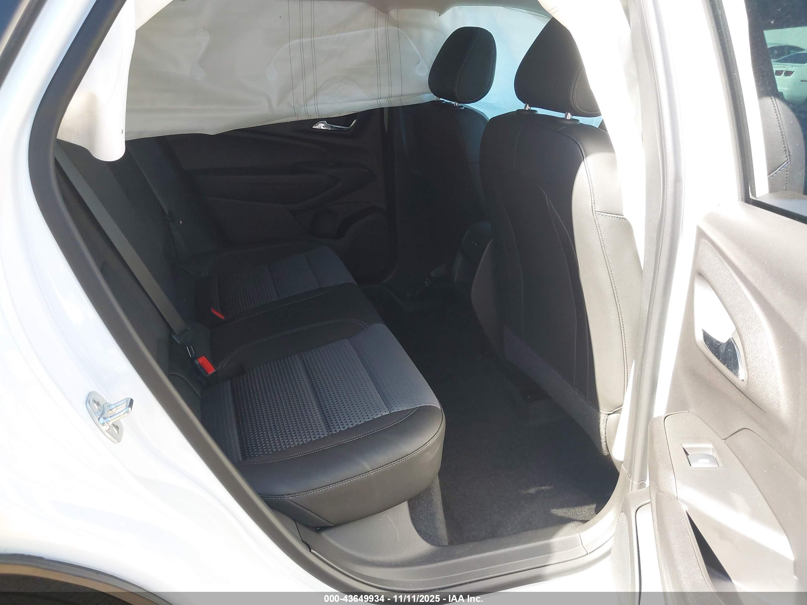 CHEVROLET TRAX image 8