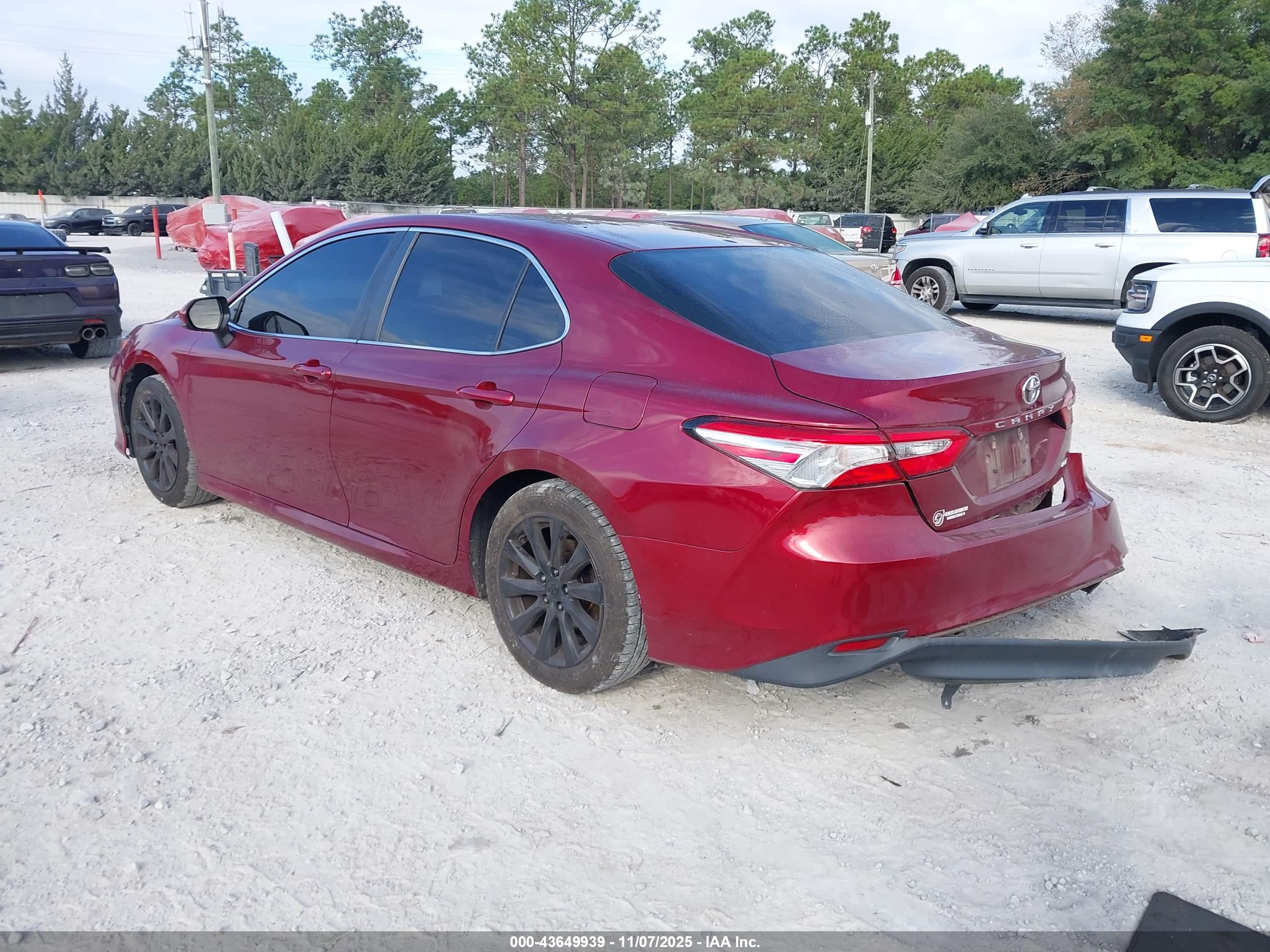 TOYOTA CAMRY image 3