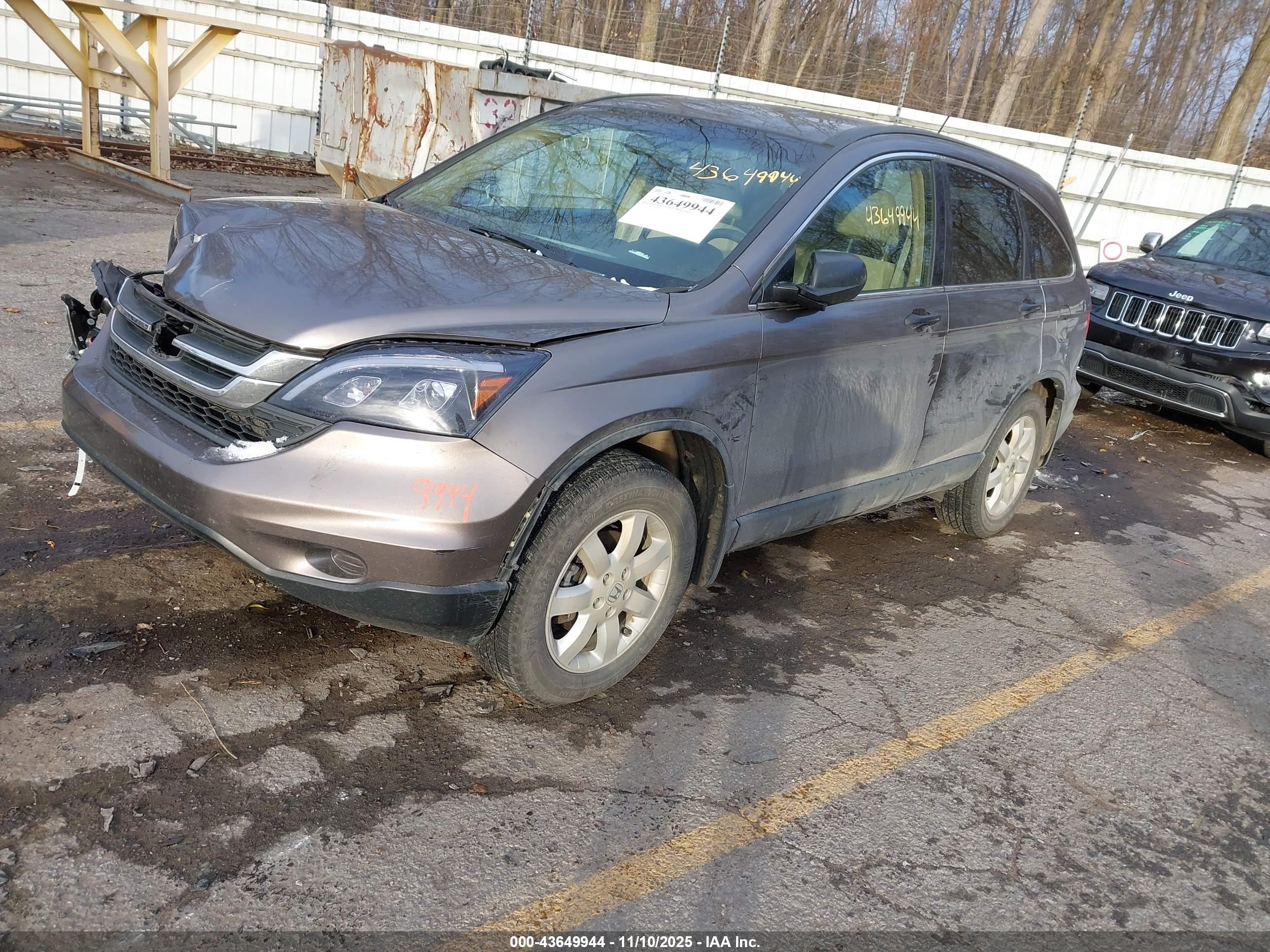 HONDA CR-V image 2