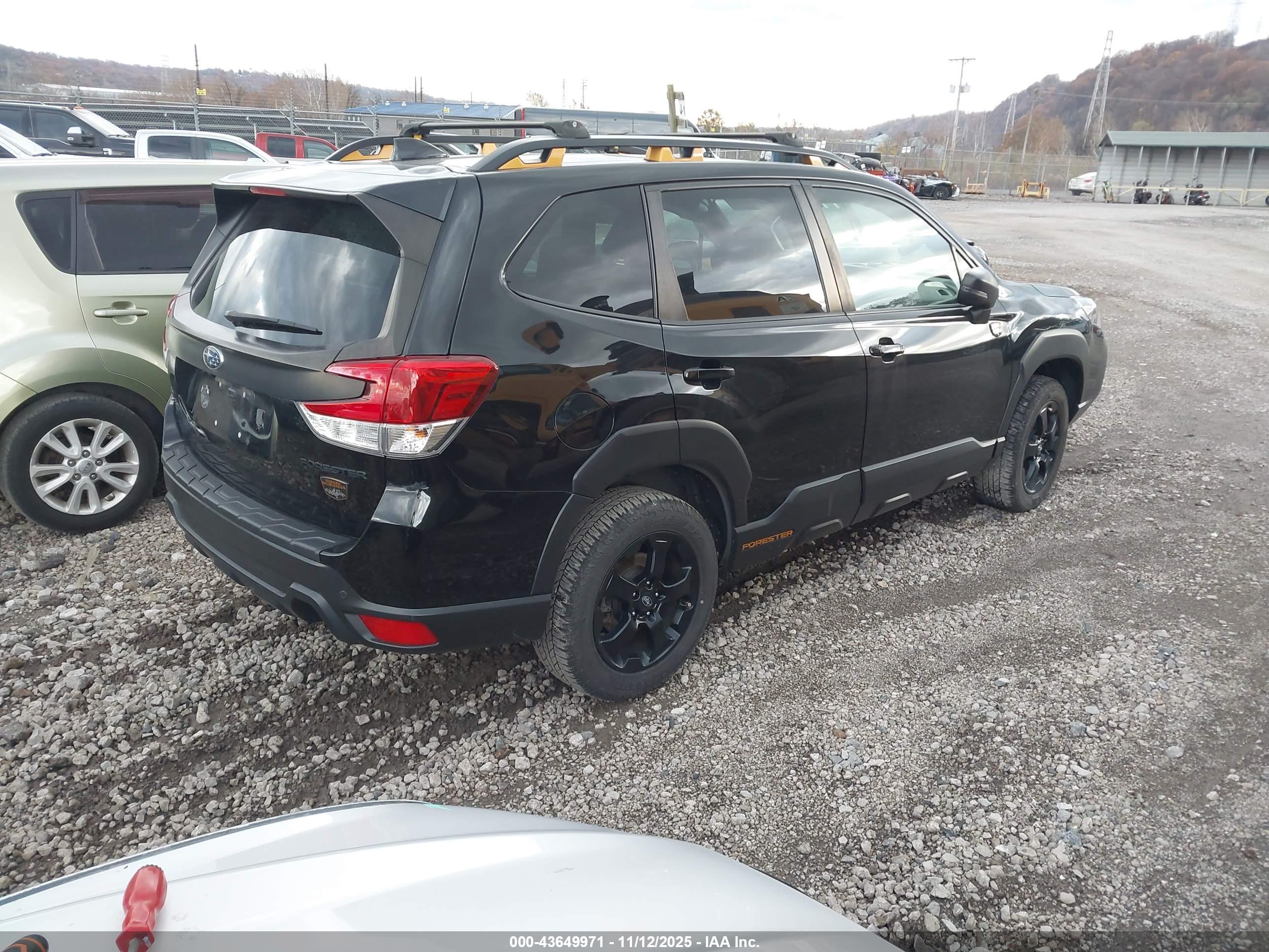 SUBARU FORESTER image 4