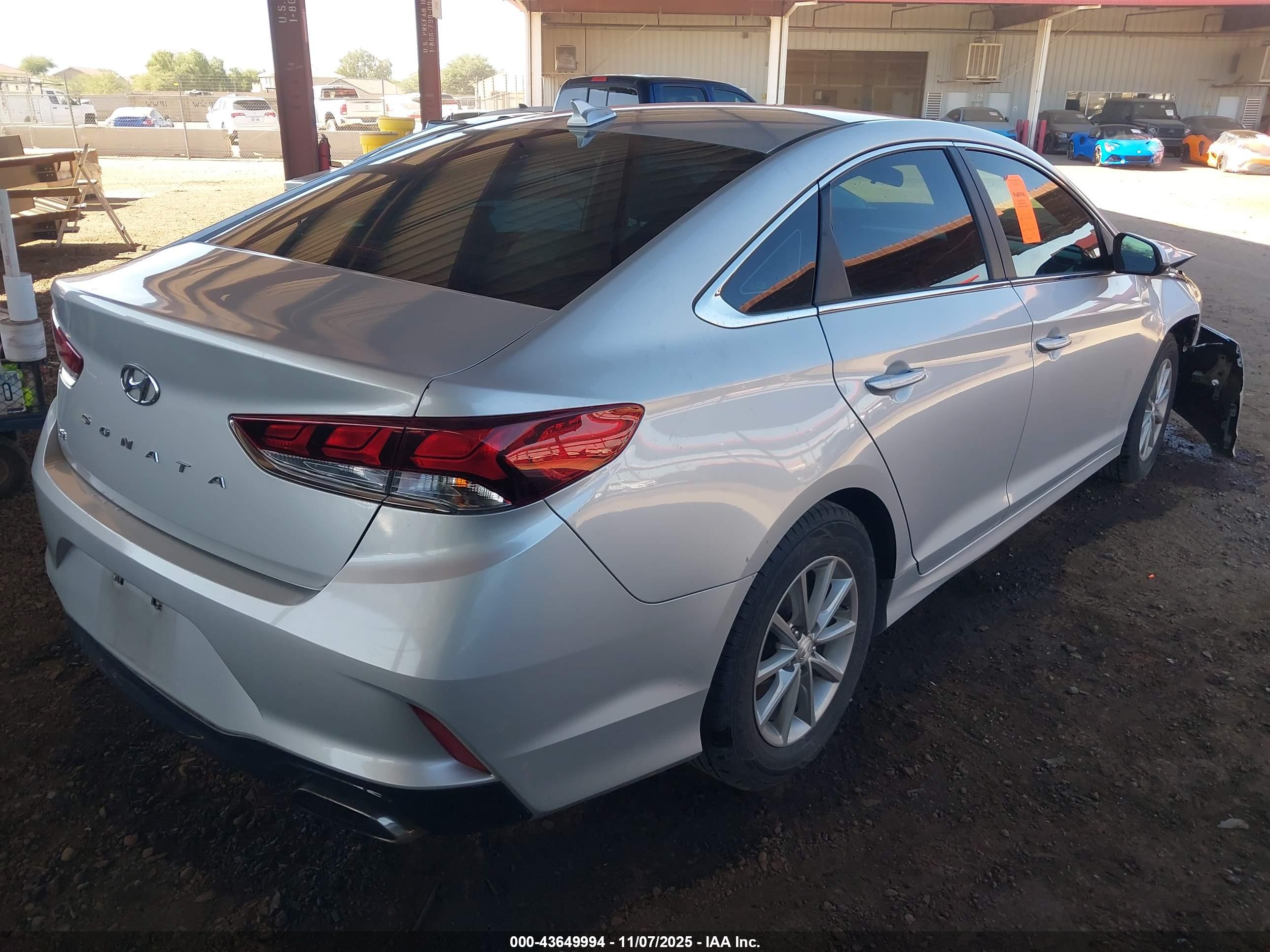 HYUNDAI SONATA image 4