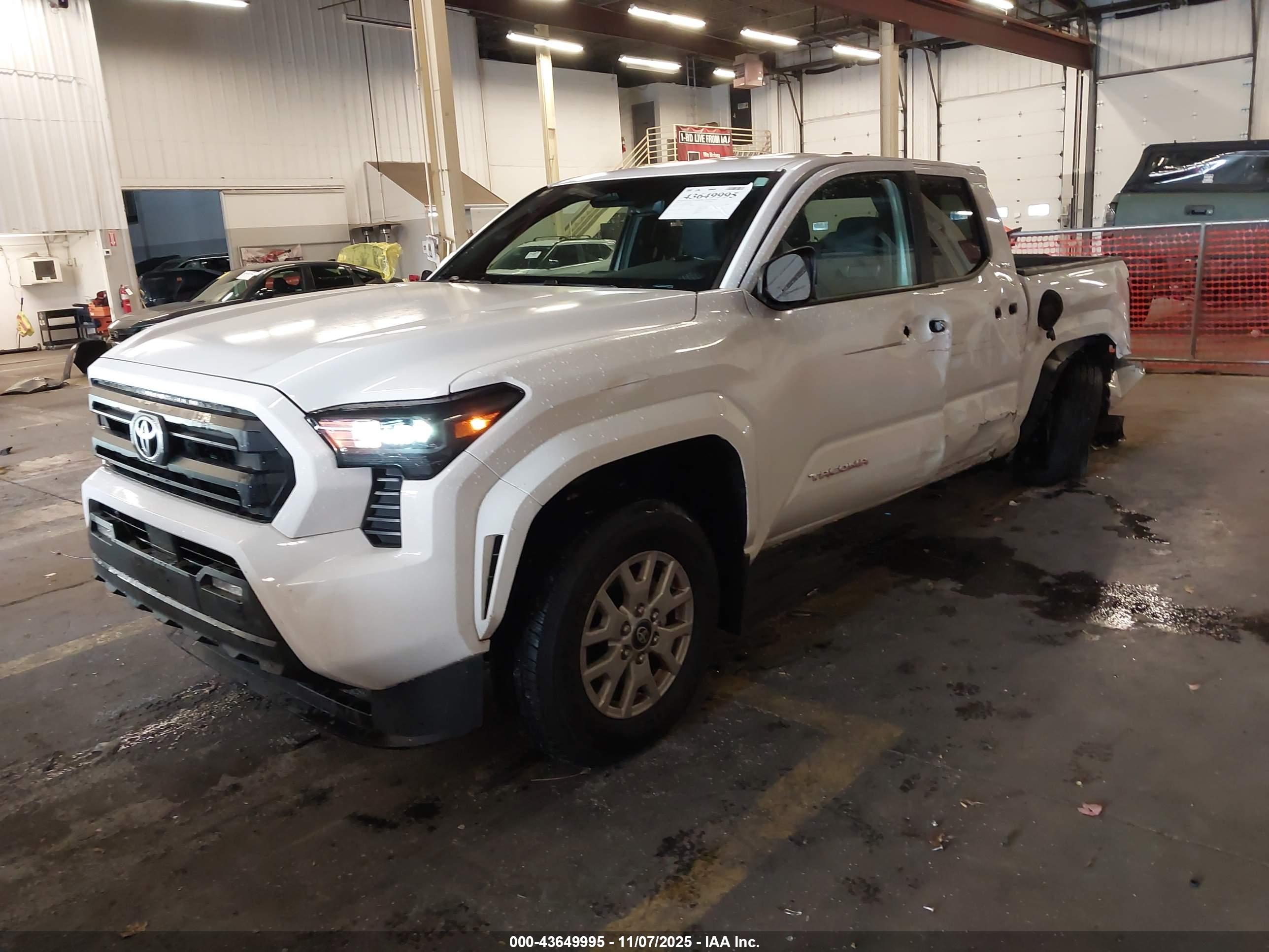 TOYOTA TACOMA image 2