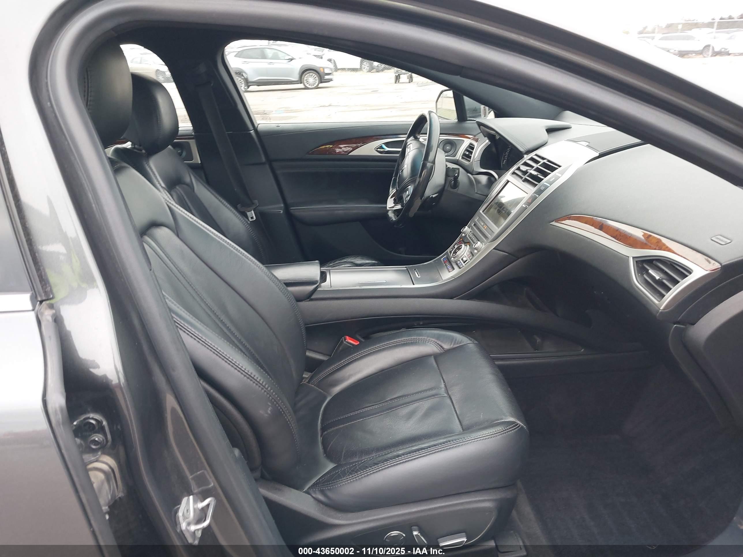 LINCOLN MKZ image 5