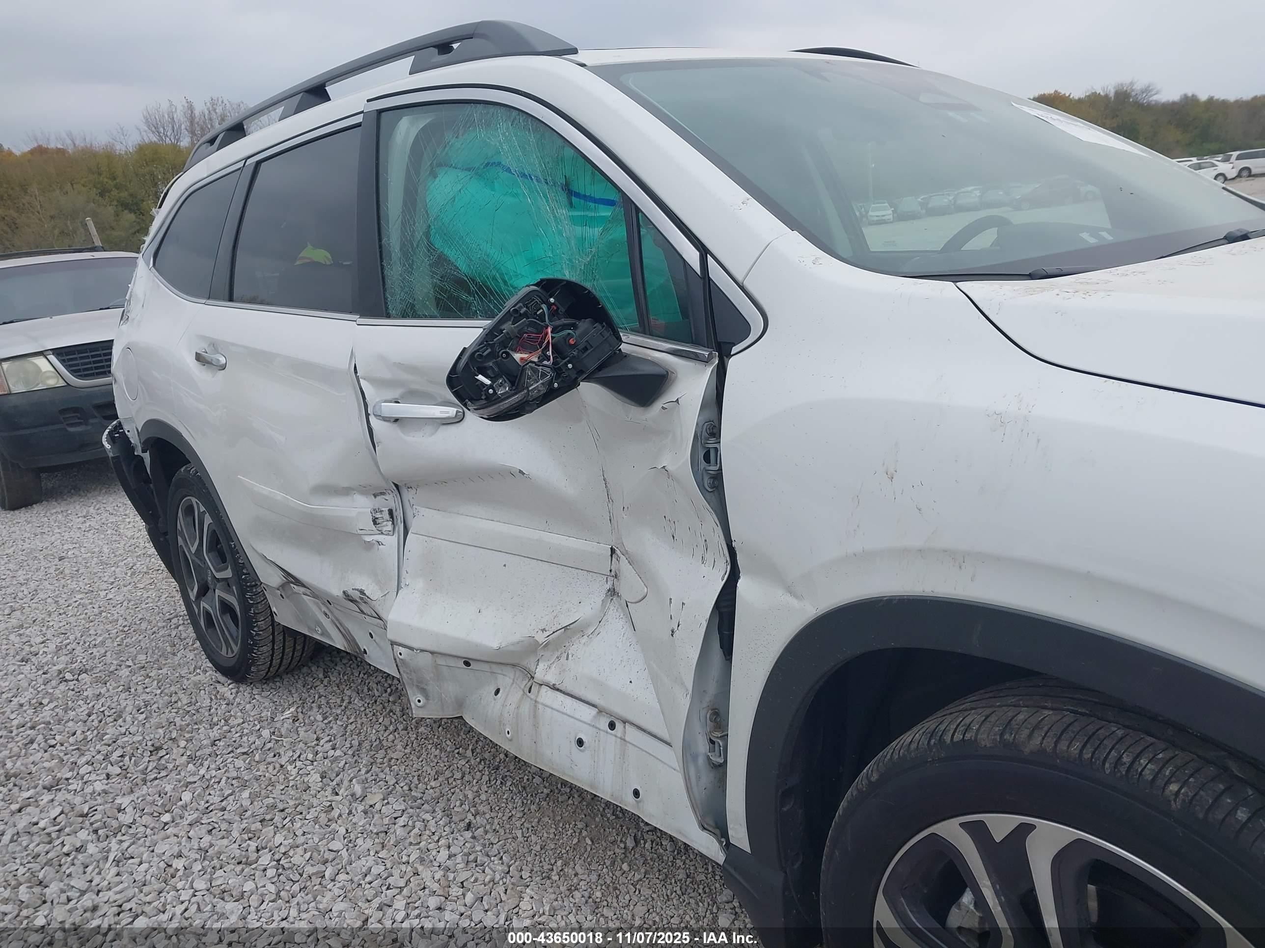 SUBARU ASCENT image 6