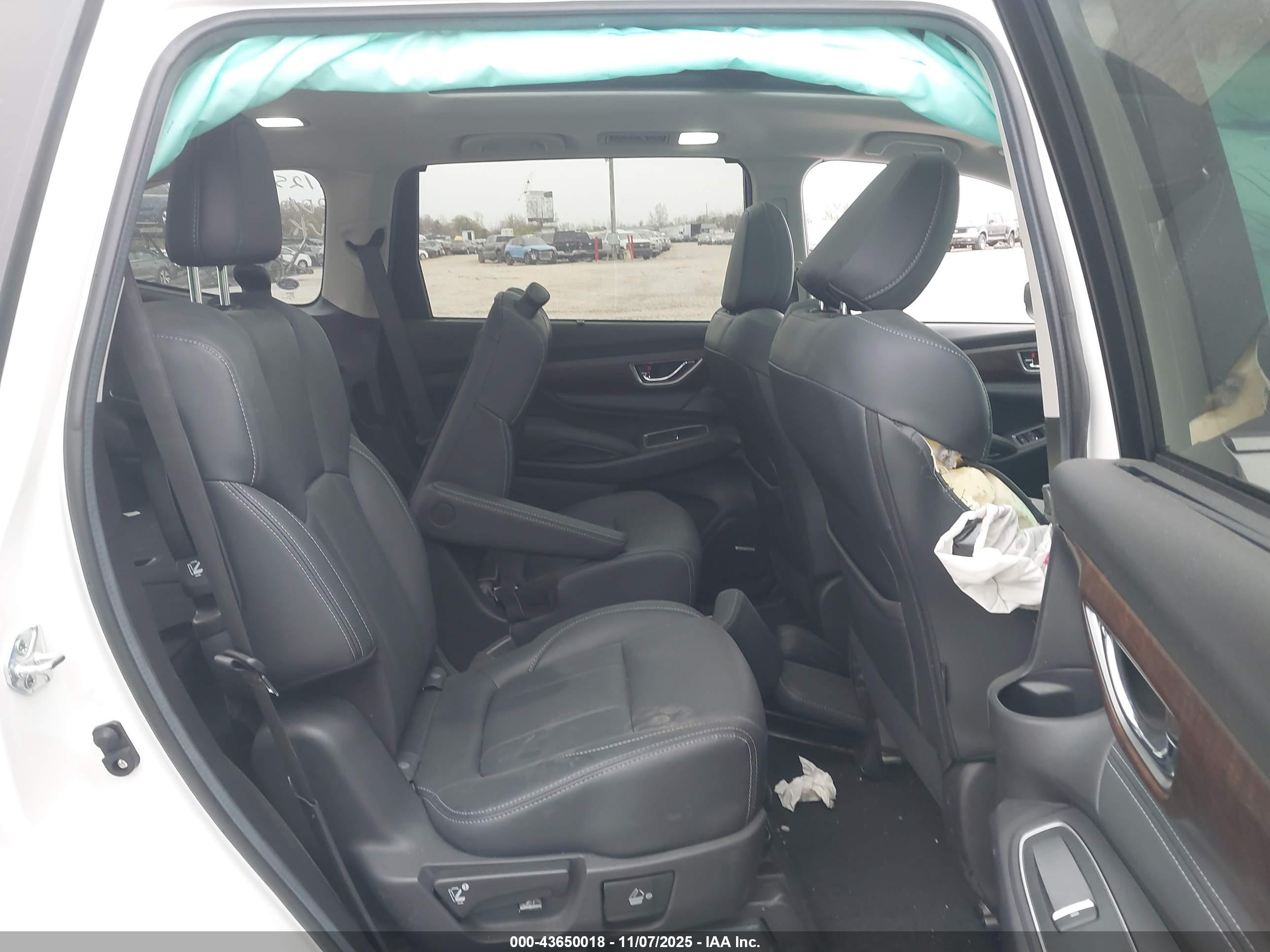 SUBARU ASCENT image 8