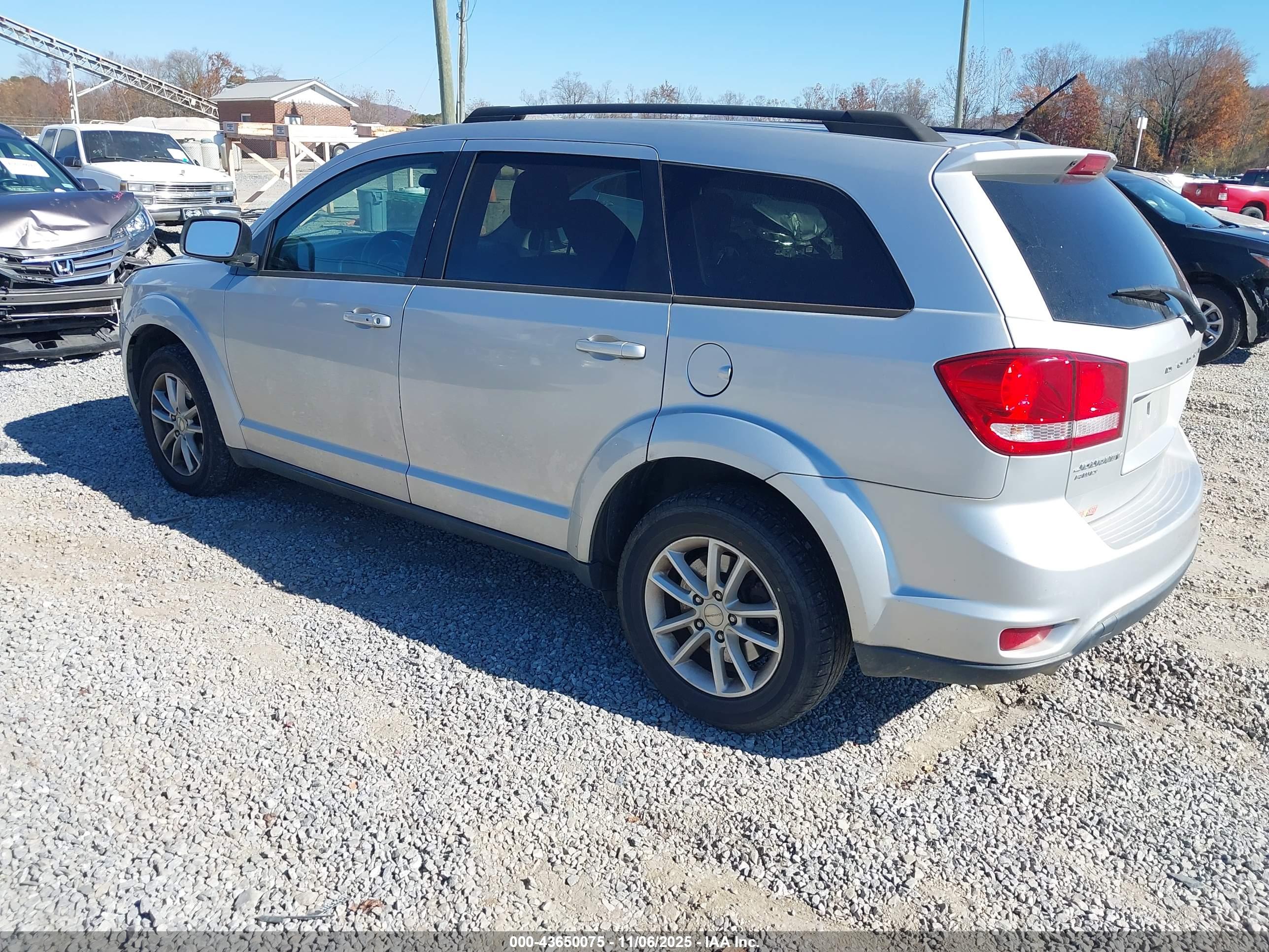 DODGE JOURNEY image 3