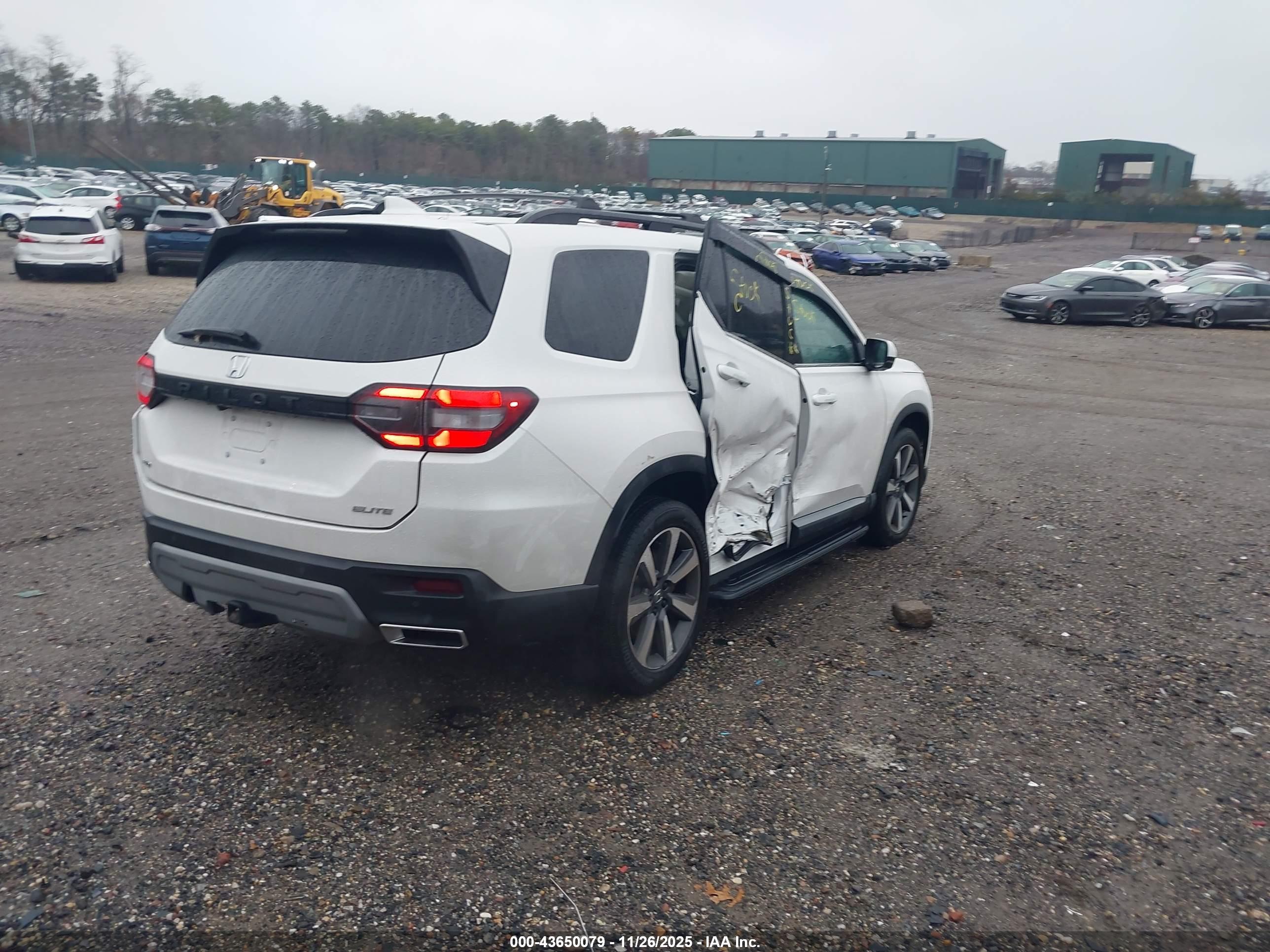 HONDA PILOT image 4