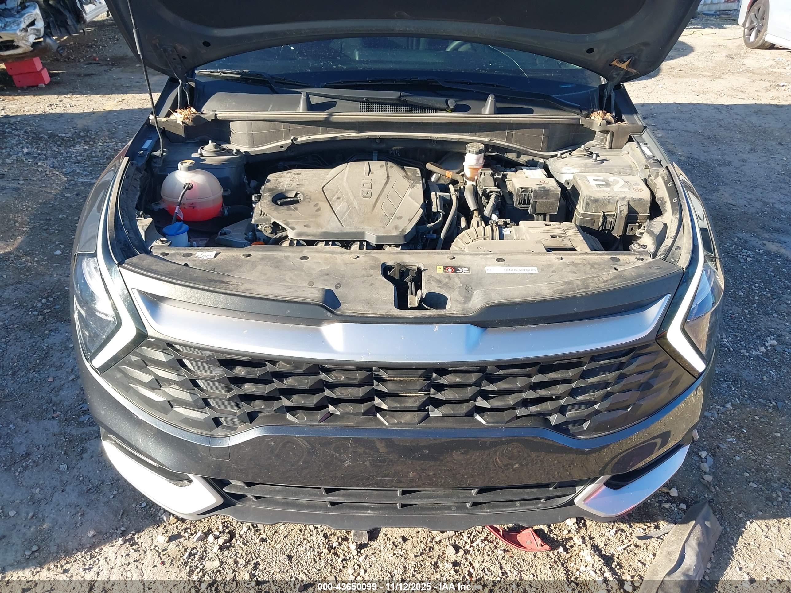 KIA SPORTAGE image 10