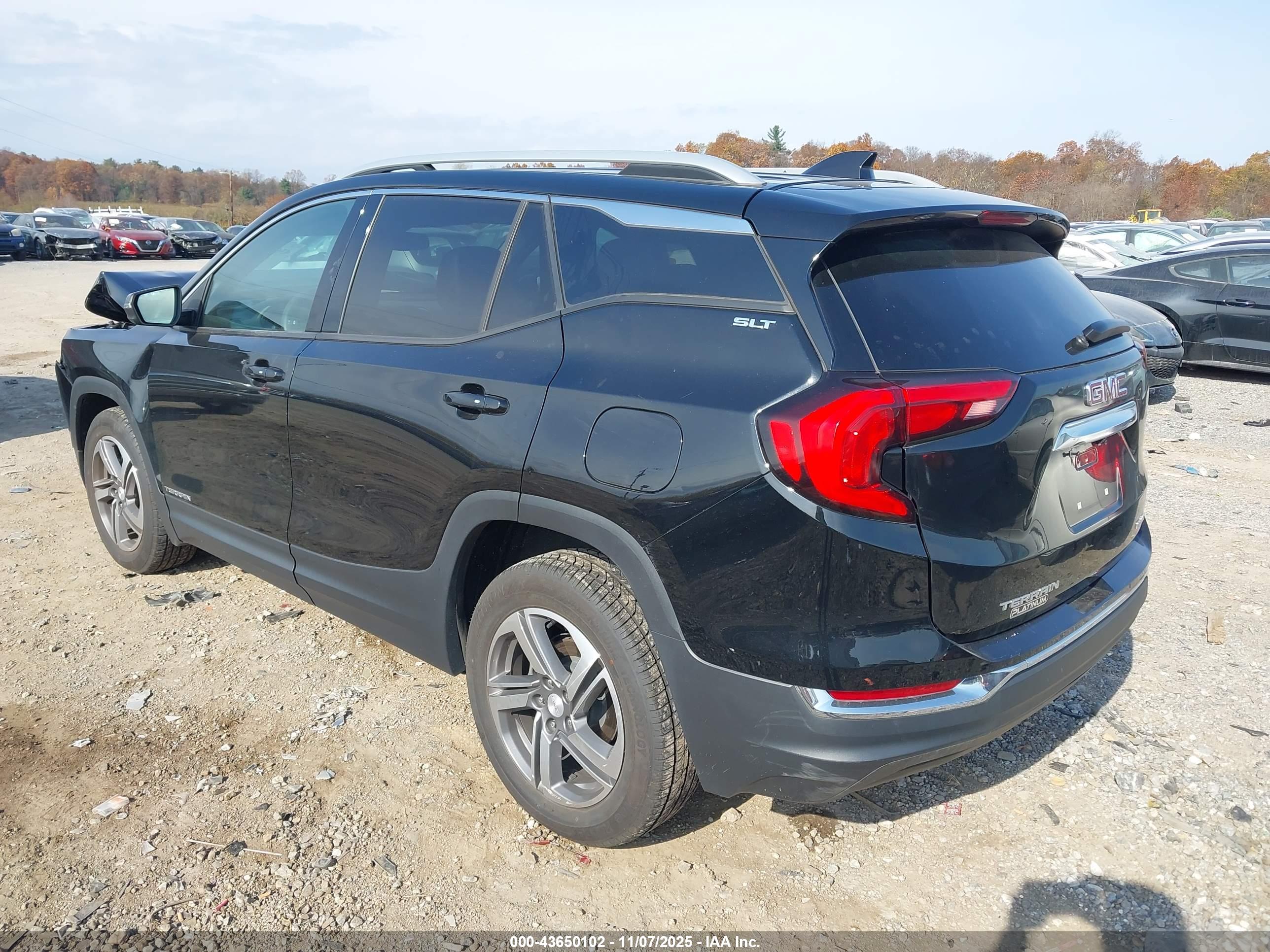 GMC TERRAIN image 3