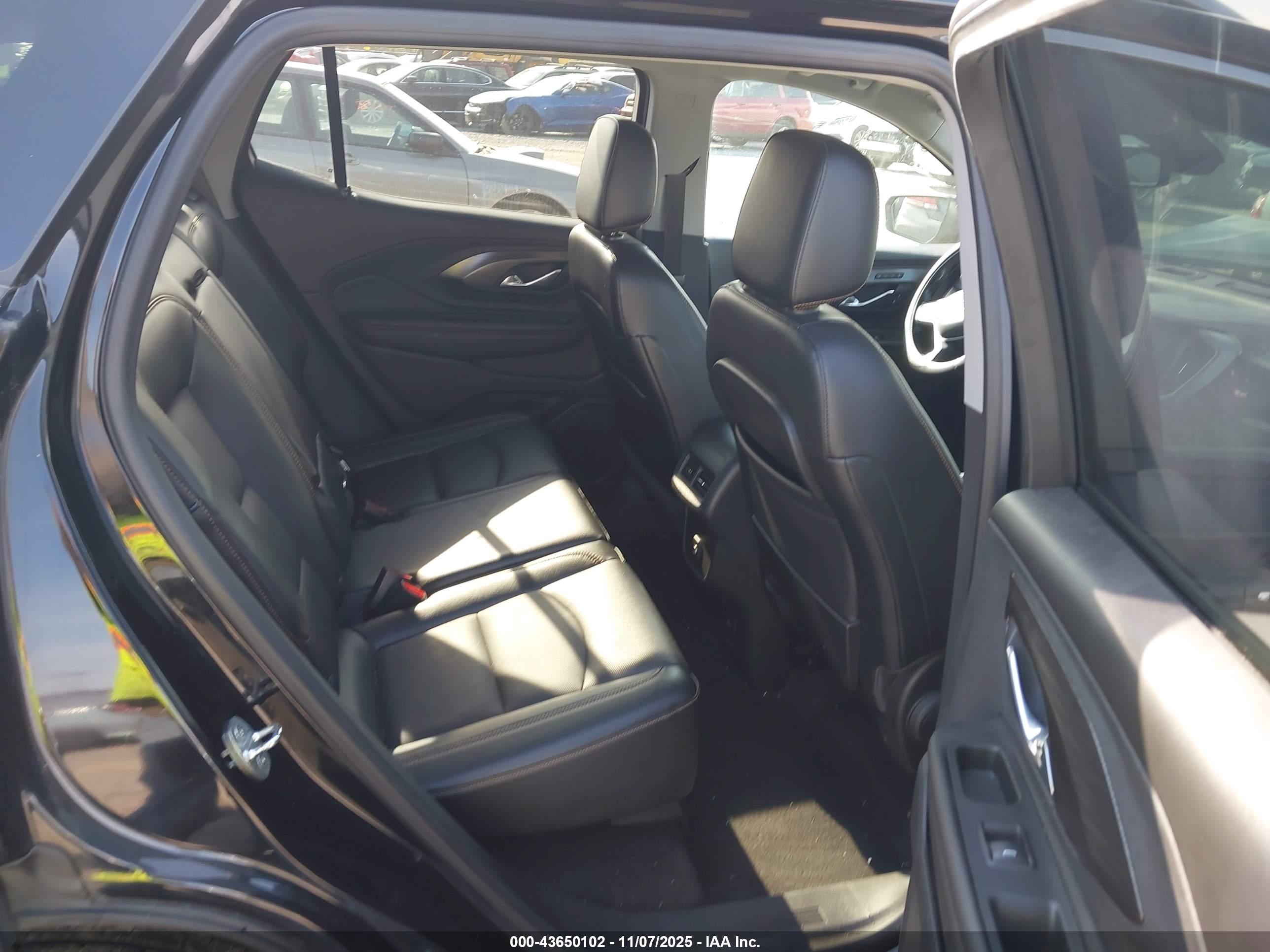 GMC TERRAIN image 8
