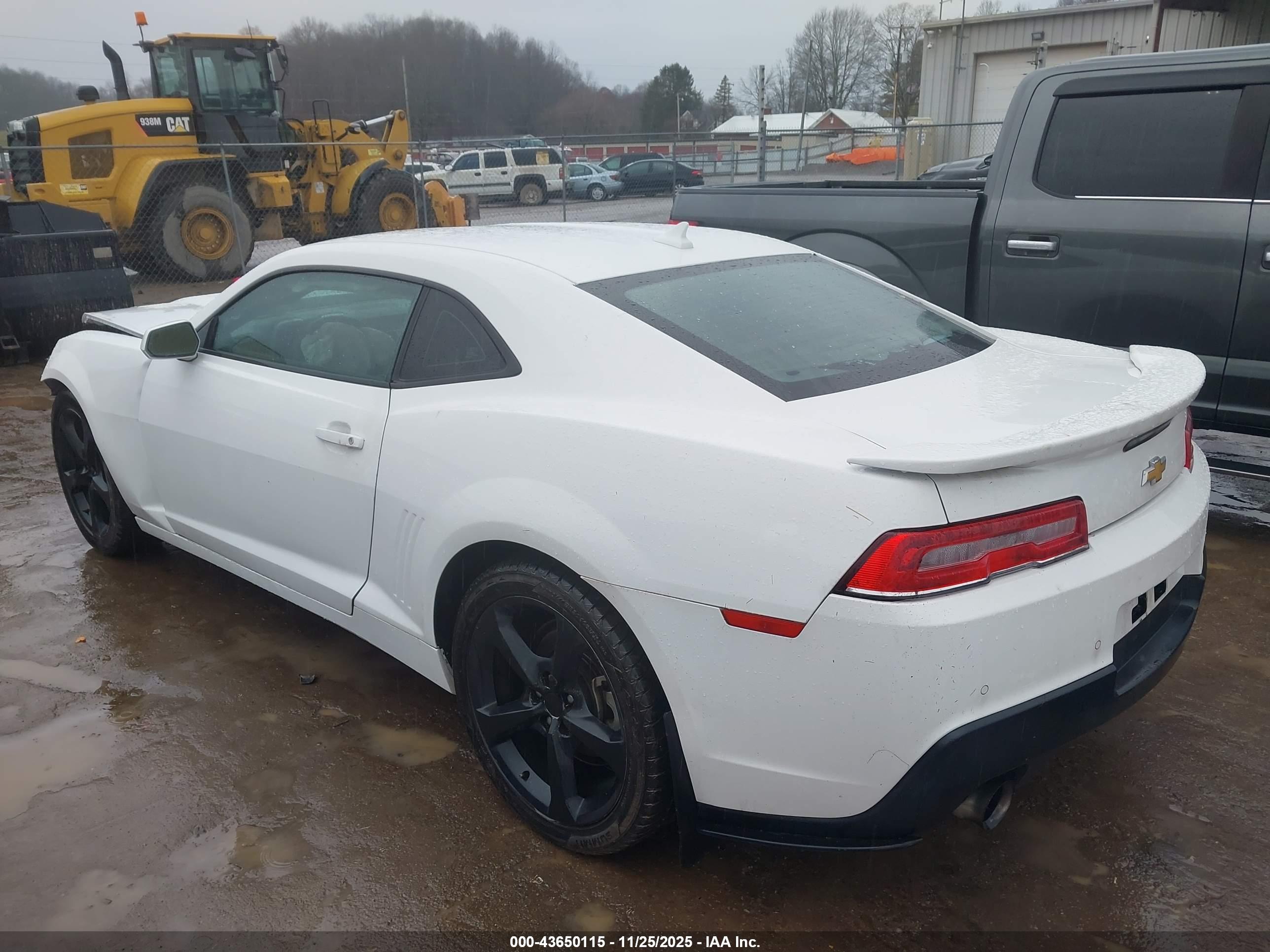 CHEVROLET CAMARO image 3