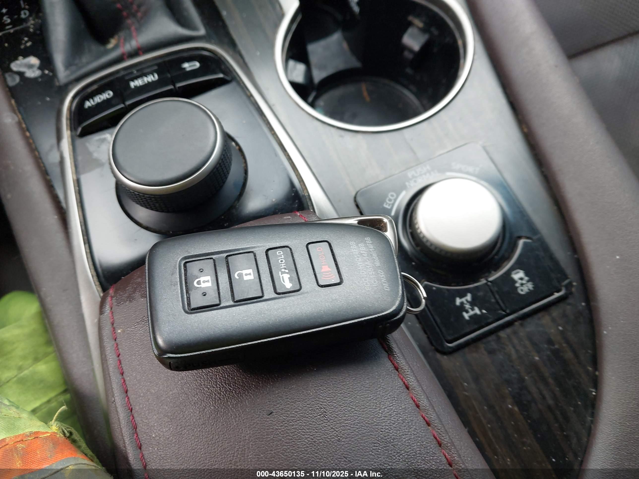 LEXUS RX image 11