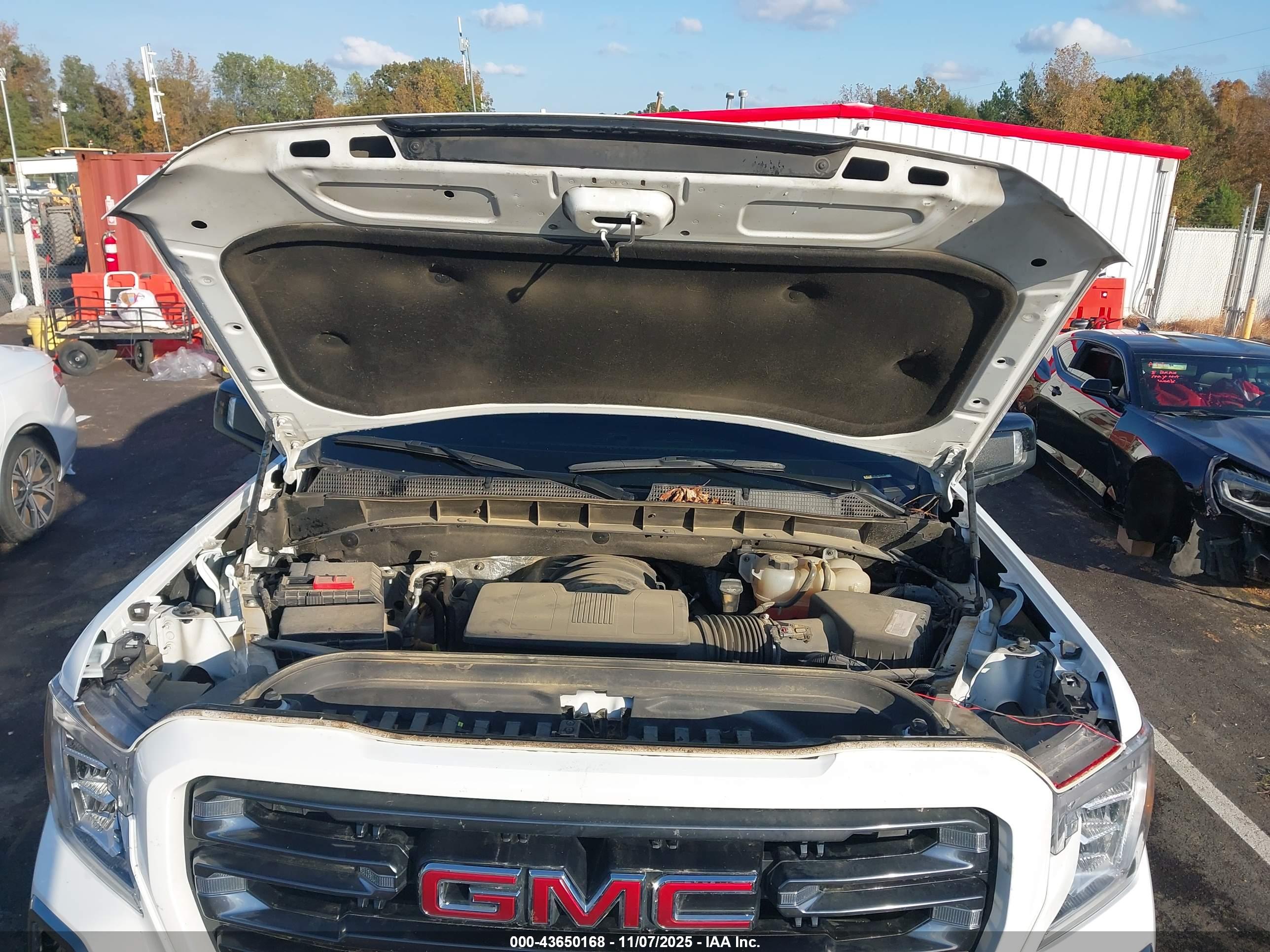 GMC SIERRA image 10